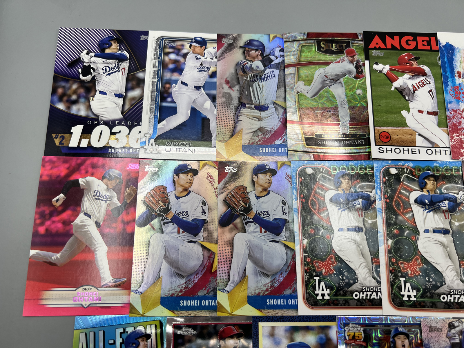 Lot of (20) Shohei Ohtani Baseball Cards