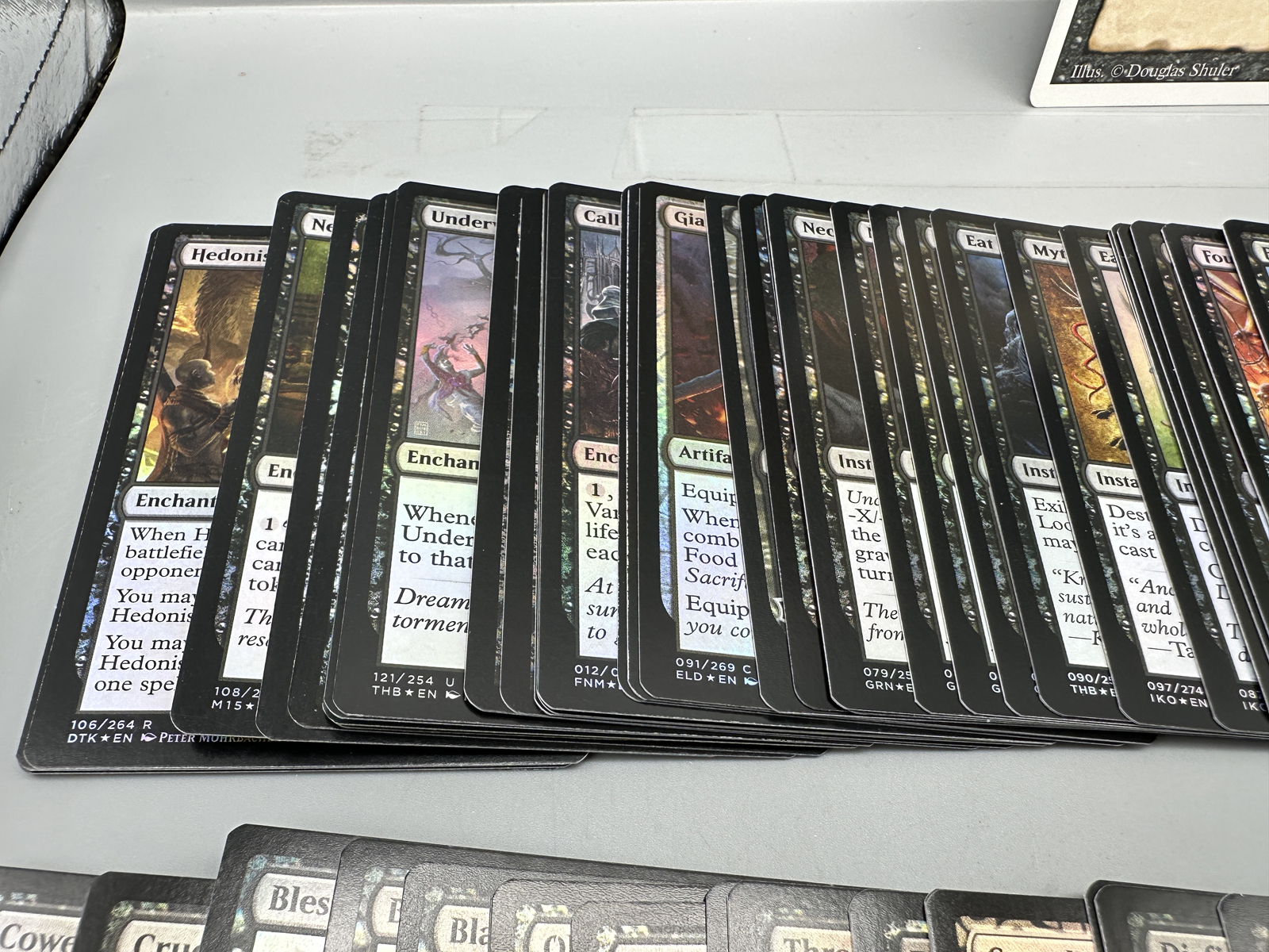 Lot of Magic The Gathering Trading Cards Black Lot
