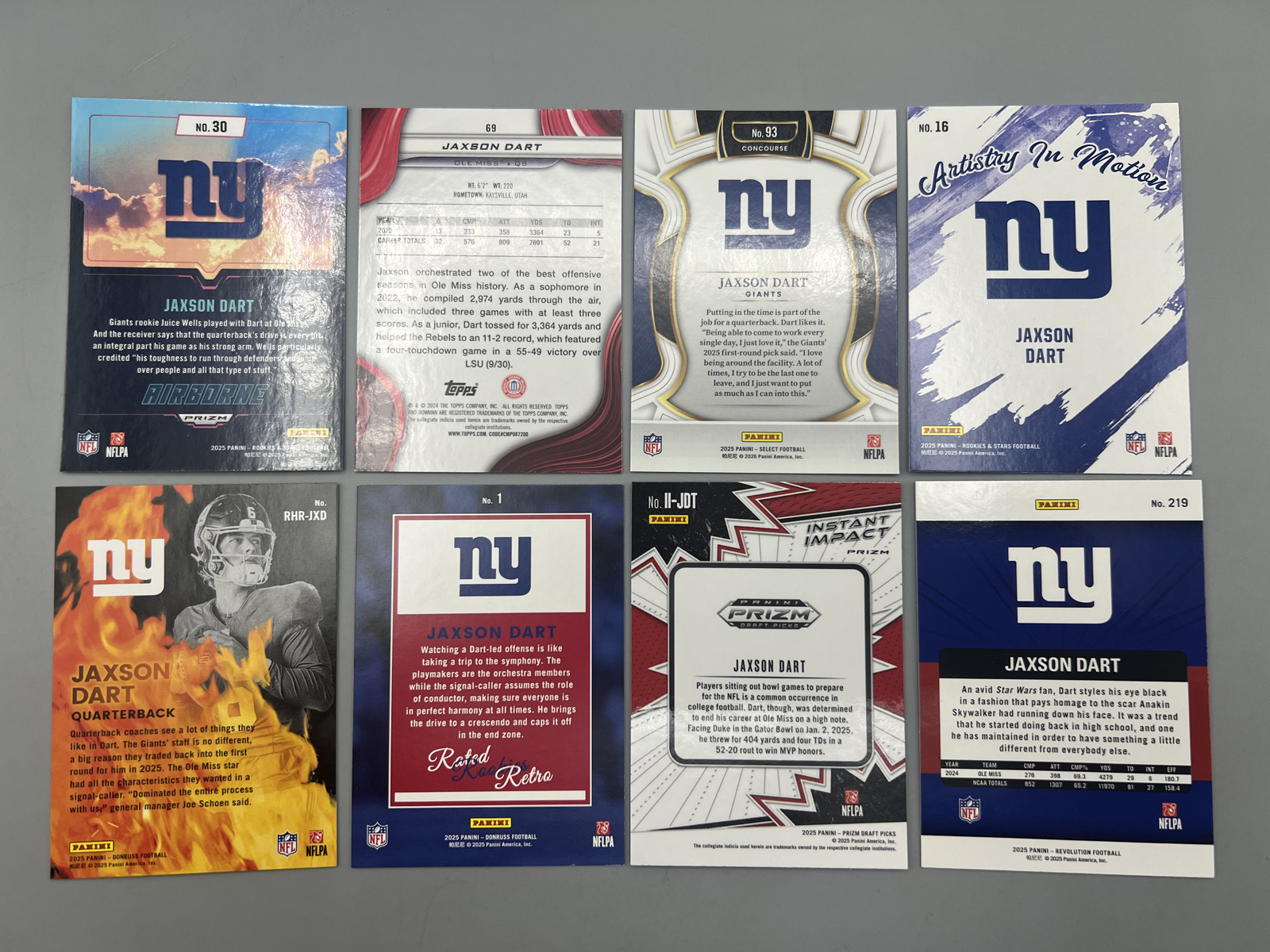 Lot of (8) Jaxson Dart Football Rookie Cards