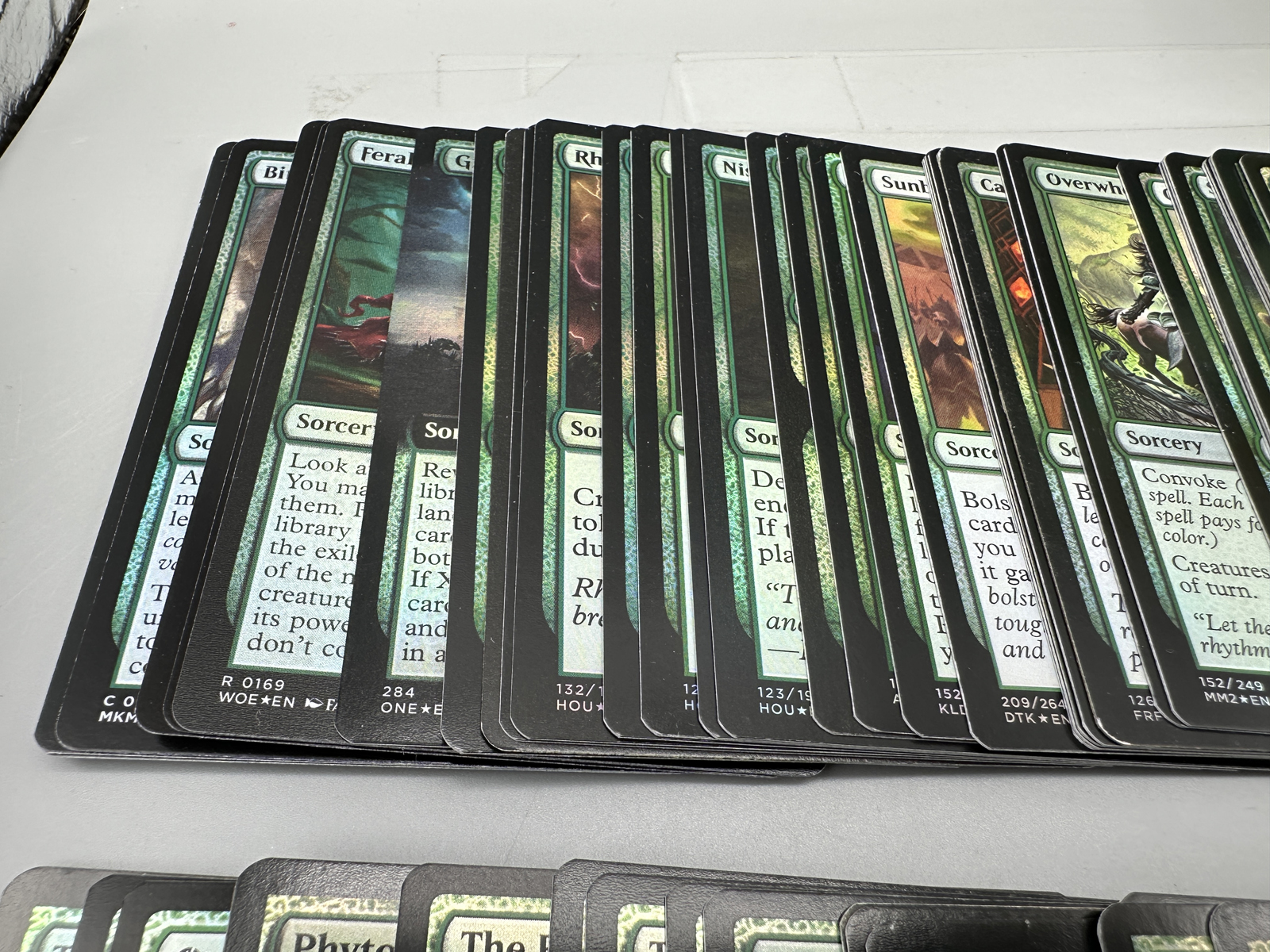 Lot of Approximately 75 Magic The Gathering Green Trading Cards