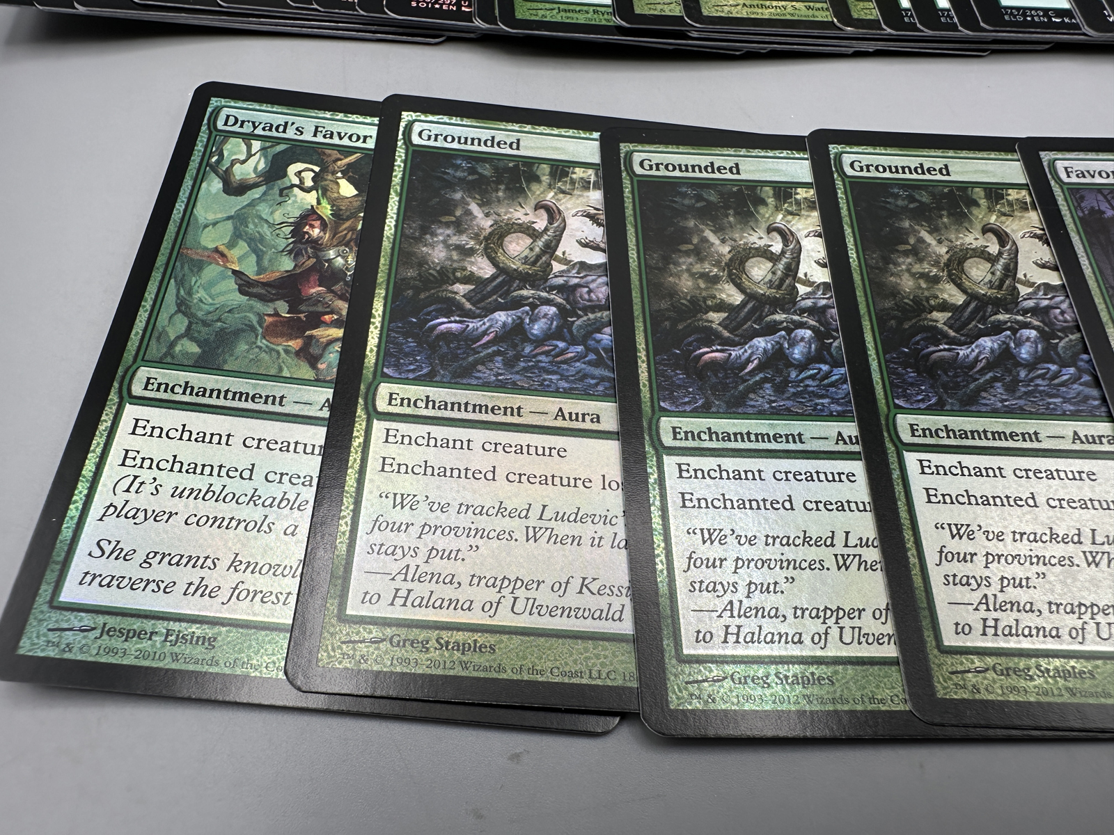 Lot of Approximately 75 Magic The Gathering Green Trading Cards