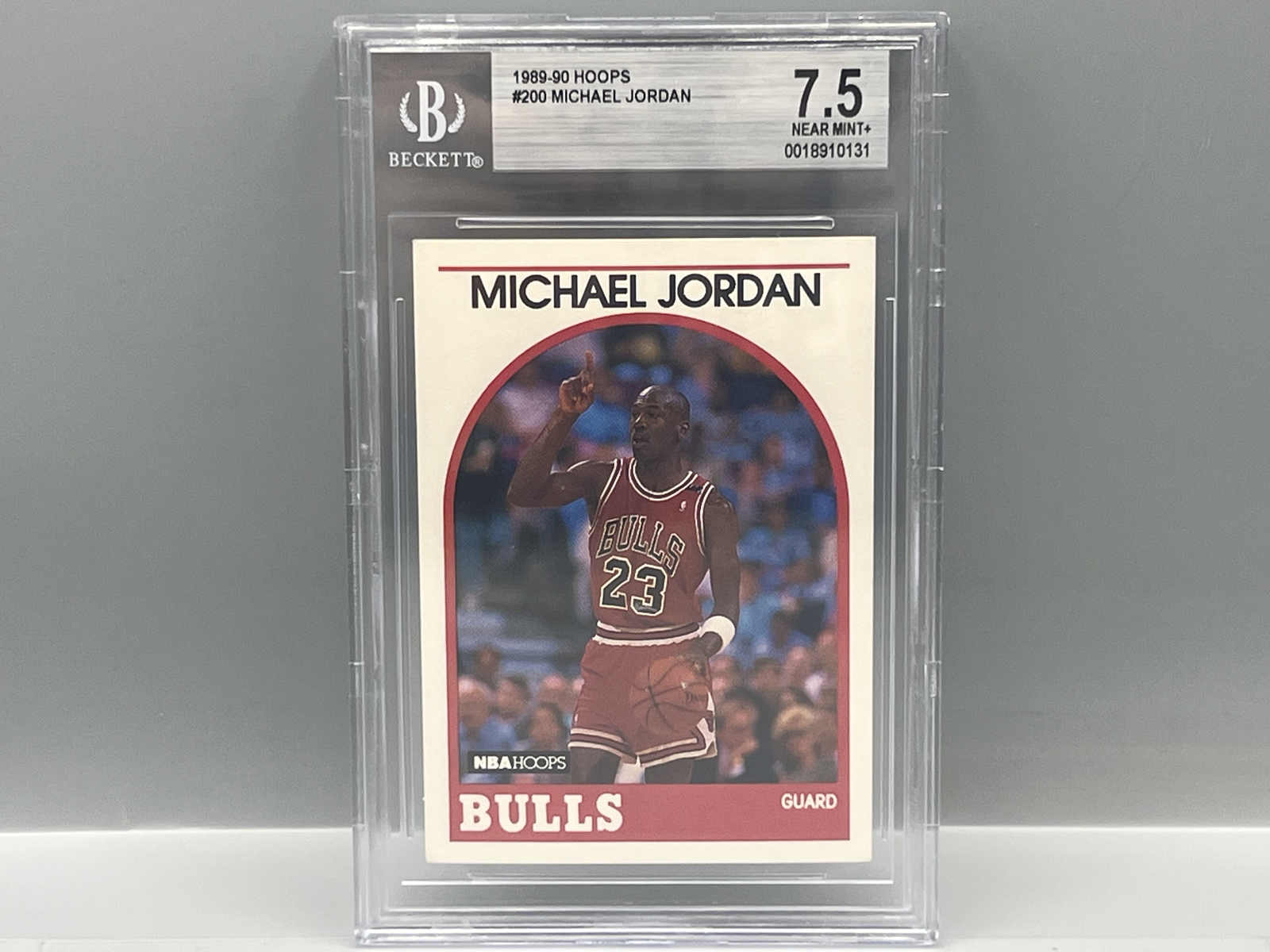 1989 Hoops Michael Jordan #200 BGS NM+ 7.5