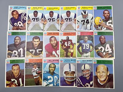 (18) 1966 Philadelphia Football Star Player Cards - Varying Conditions - Deacon Jones, Lenny 