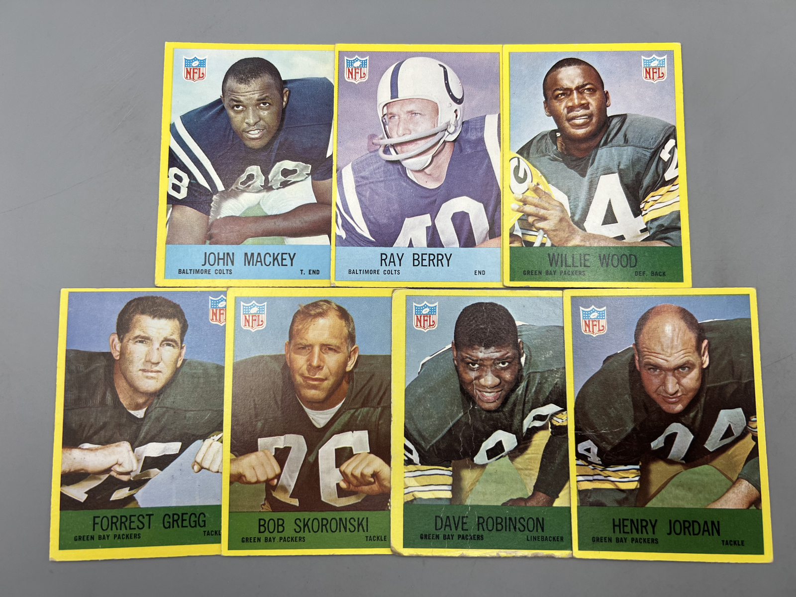 (7) 1967 Philadelphia Football Star Player Cards - Varying Conditions - Ray Berry, Dave Robinson, Willie Wood