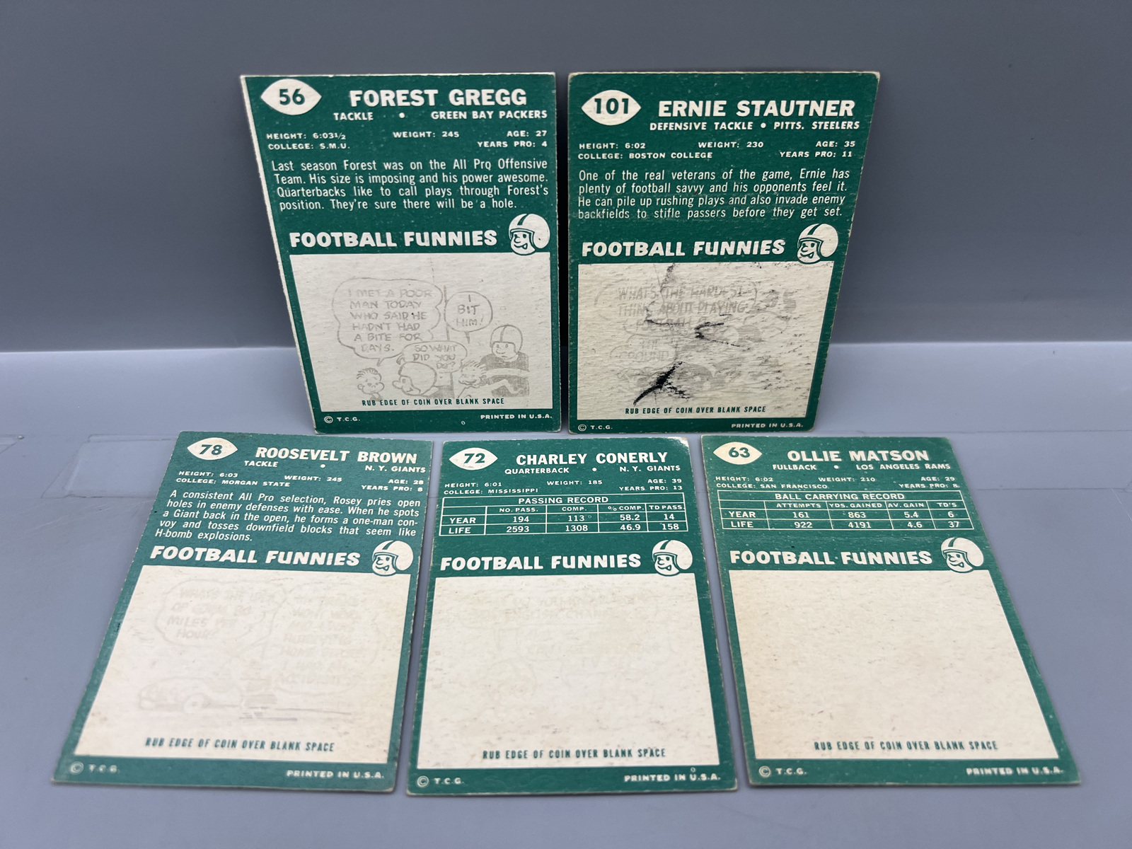 (5) 1960 Topps Football Star Player Cards - Varying Conditions - Ollie Matson, Charley Conerly, Roosevelt Brown