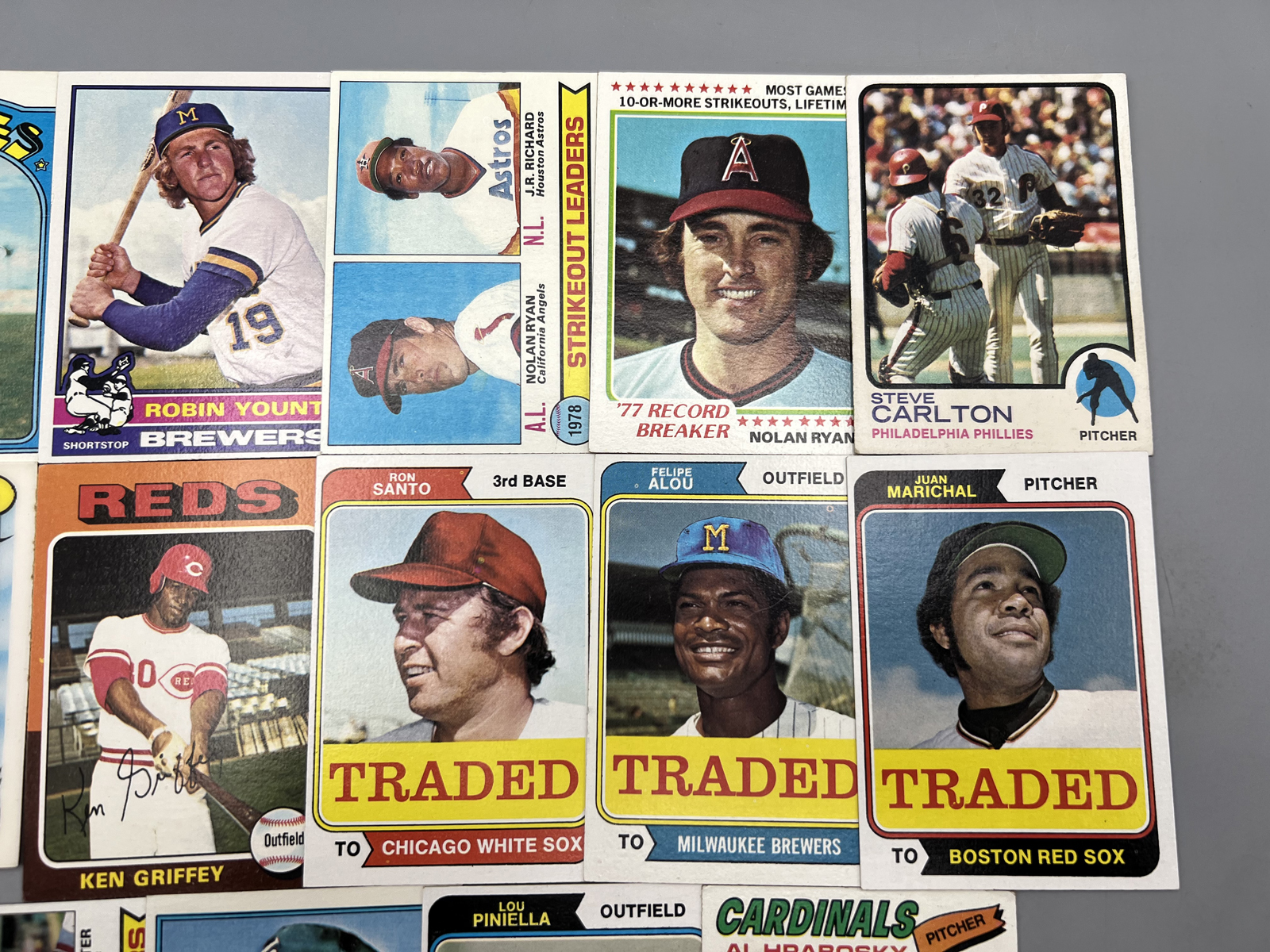 (14) 1970s Topps Baseball Cards W/ Many Stars - Varying Conditions