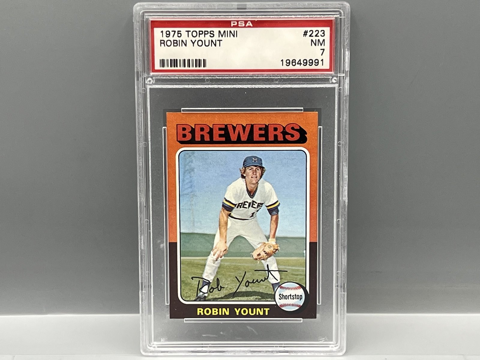 1975 Topps Mini Robin Yount RC #223 PSA NM 7