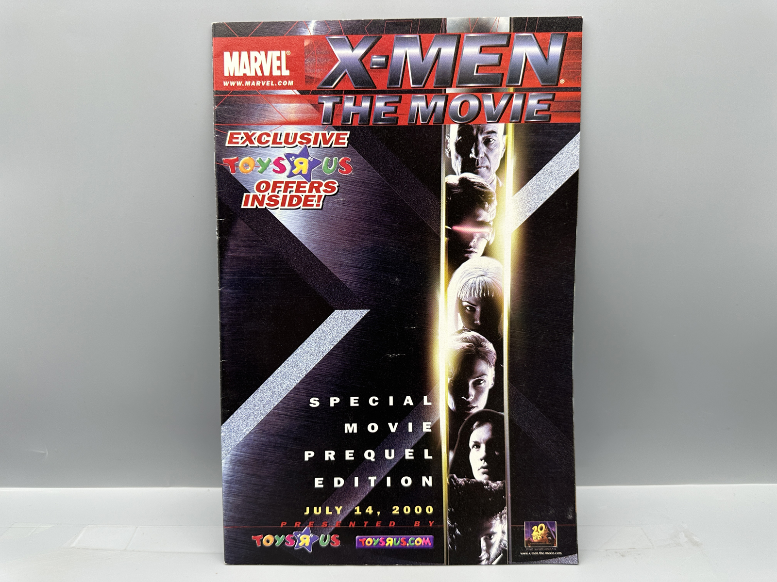 Marvel Comics X-Men The Movie Special Premiere Prequel Edition (2000) - Toys "R" Us Exclusive Variant - Wolverine story