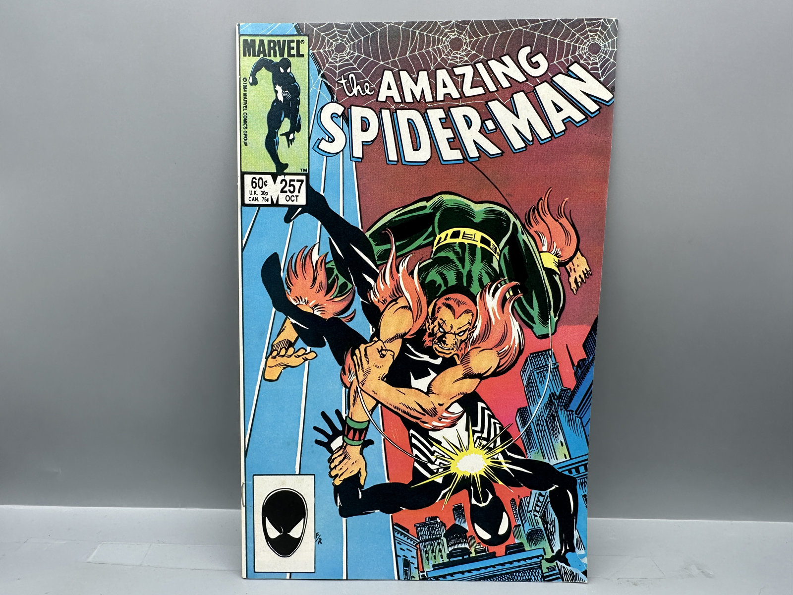 Marvel Amazing Spider-Man #257 (1984) - Black Suit - 2nd app of Puma - Mary Jane reveals she knows that Peter is Spider-Man
