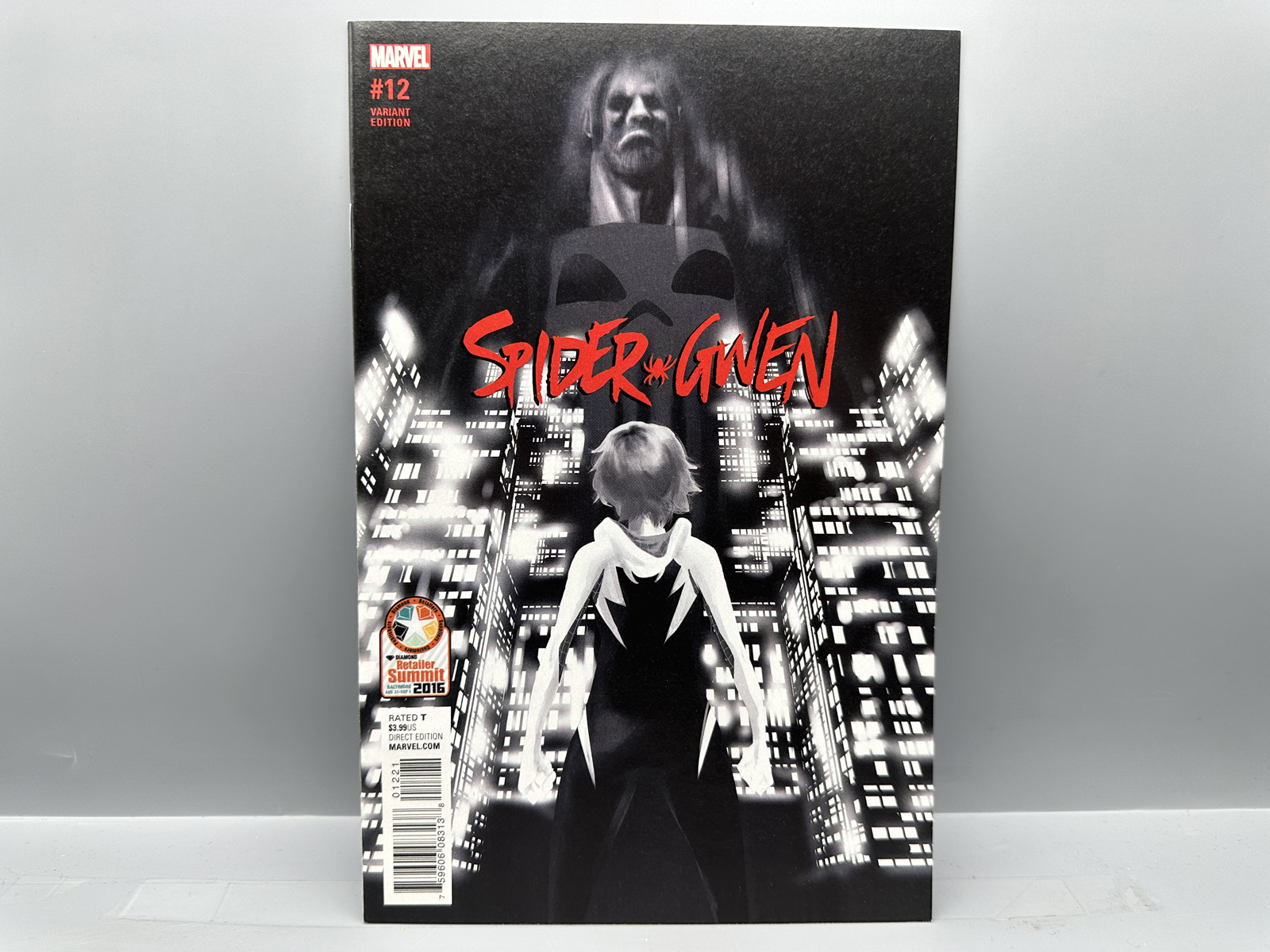 Marvel Spider-Gwen Vol 2 #12 Diamond Retailer Summit 2016 Variant