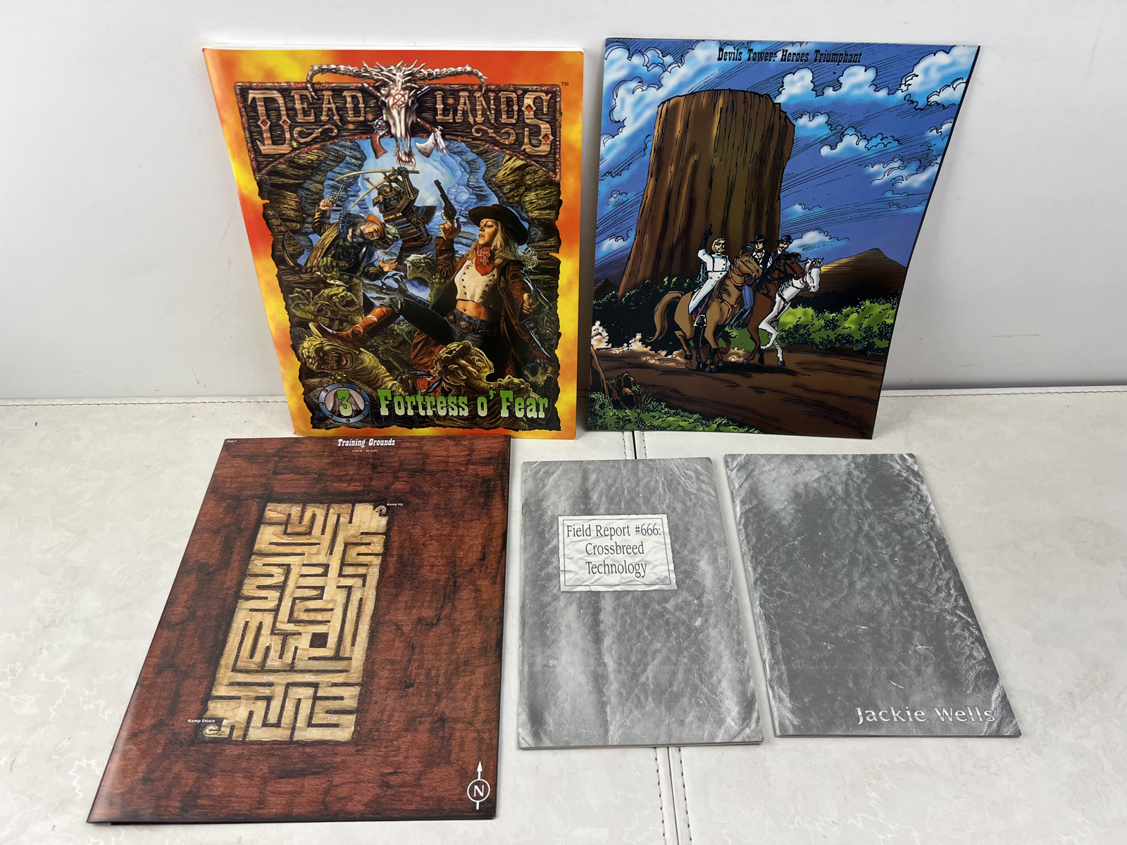 1998 Pinnacle Entertainment Deadlands Fortress o' Fear Devils Tower 3 Roleplaying Game Boxed Set #1012