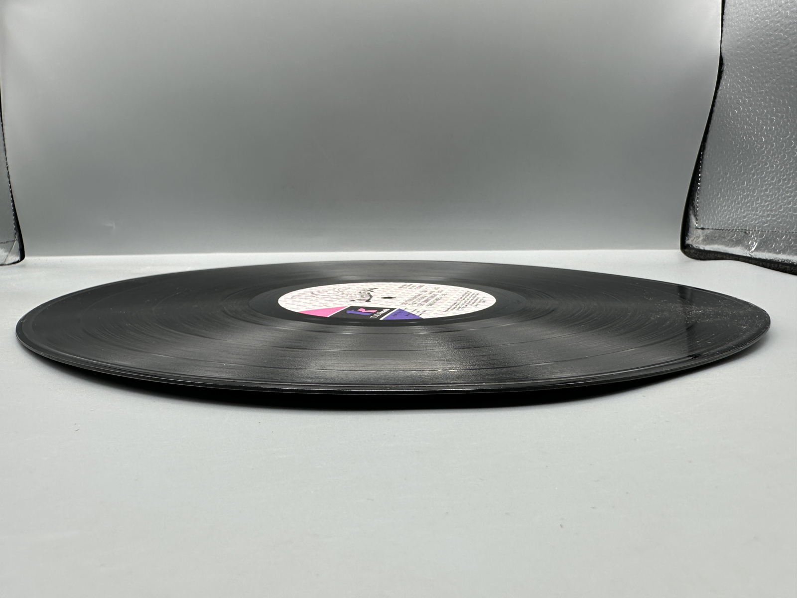 1975 T.K. Records KC and the Sunshine Band Self-Titled Vinyl Album - TK 603 - Warping