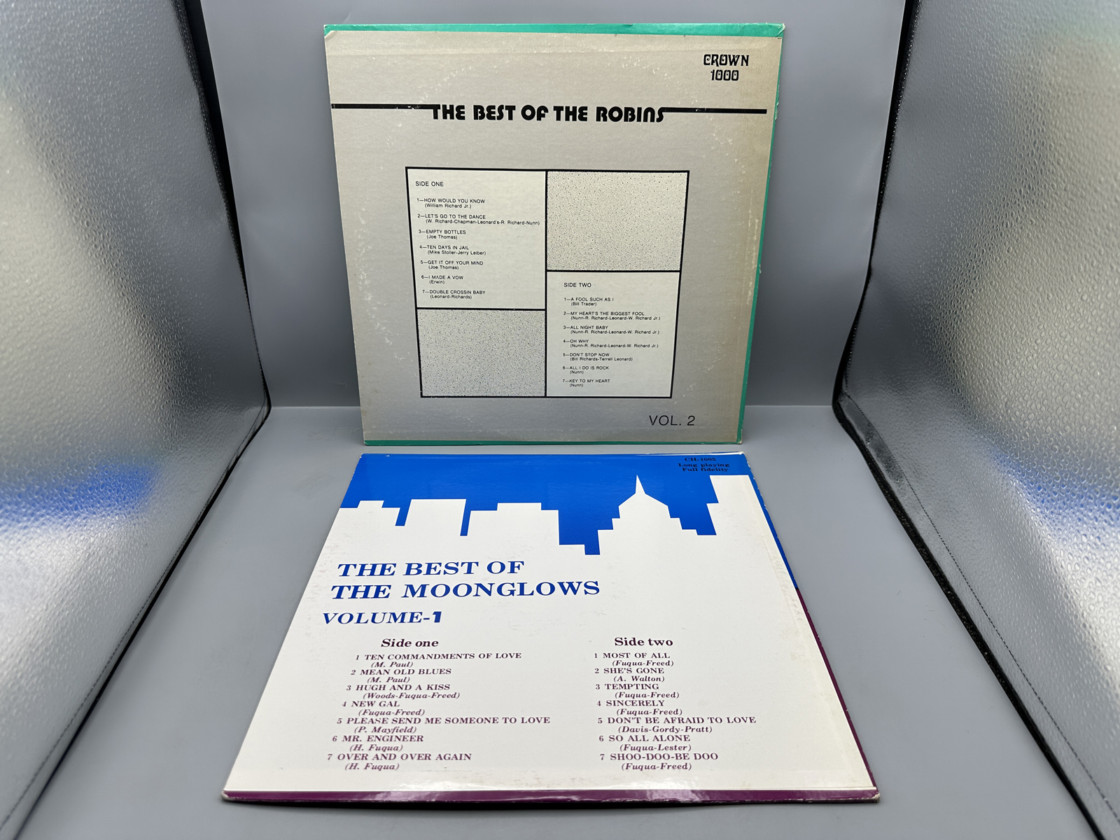(2) Vintage Rhythm and Blues Vinyl Albums - The Best of The Robins Vol 2 and The Best of The Moonglows Volume 1