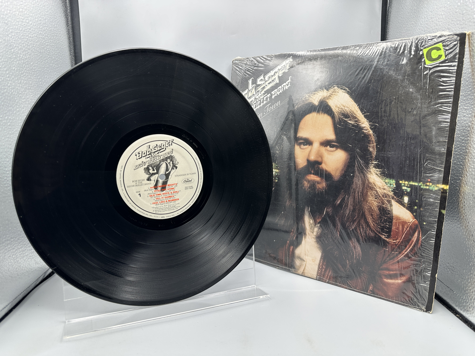 1978 Capitol Records Bob Seger & The Silver Bullet Band Stranger In Town Vinyl Album - SW-11698