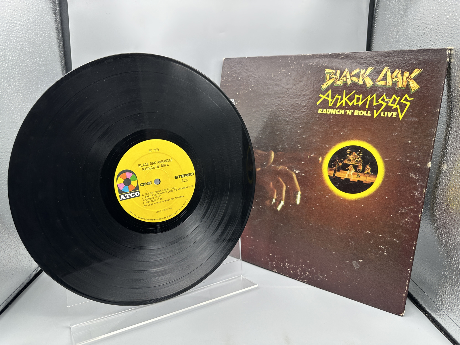 1973 ATCO Records Black Oak Arkansas Raunch 'N' Roll Vinyl Album - SD 7019
