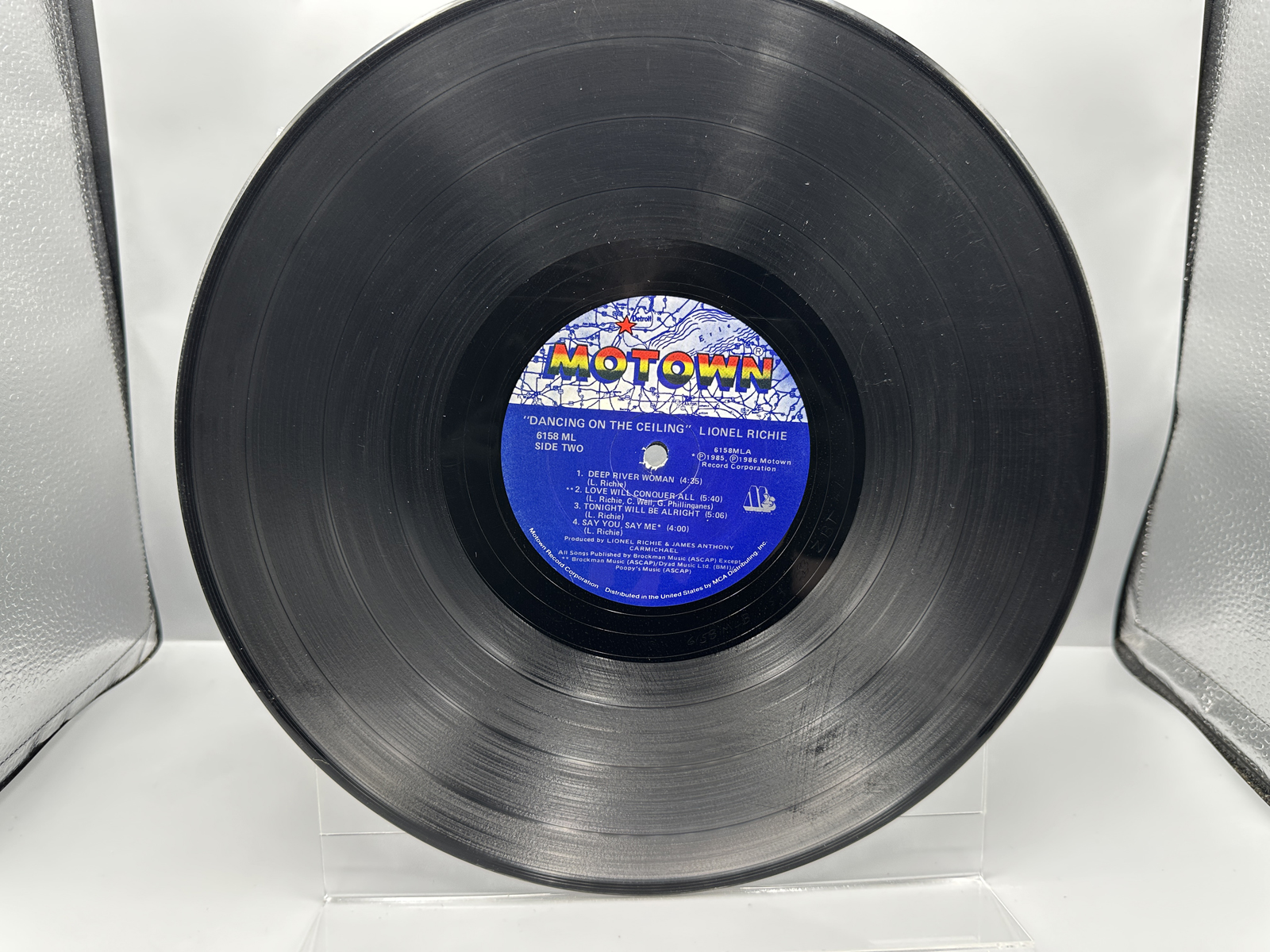 1985 Motown Records Lionel Richie Dancing On The Ceiling Vinyl Album - 6158 ML