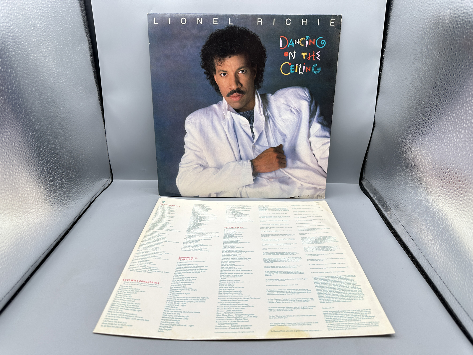 1985 Motown Records Lionel Richie Dancing On The Ceiling Vinyl Album - 6158 ML