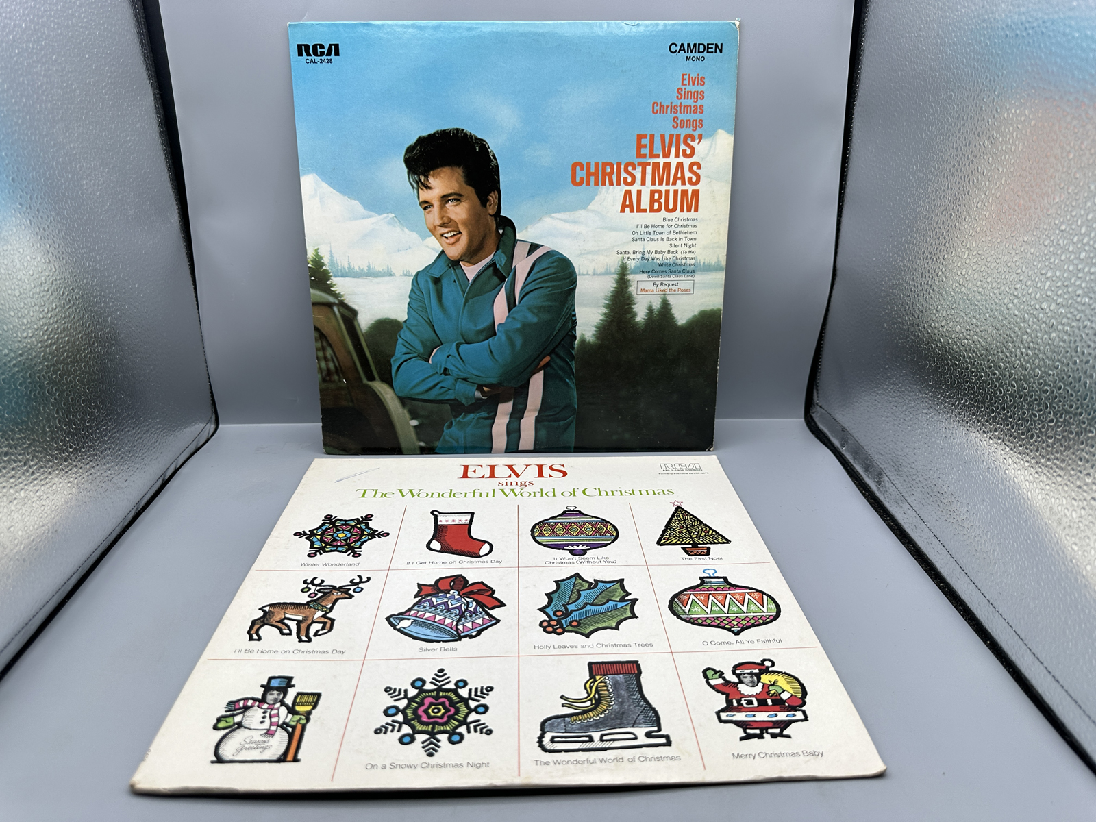 Elvis Presley Holiday Vinyl LP Albums Lot of 2 - Christmas Album, Wonderful World of Christmas