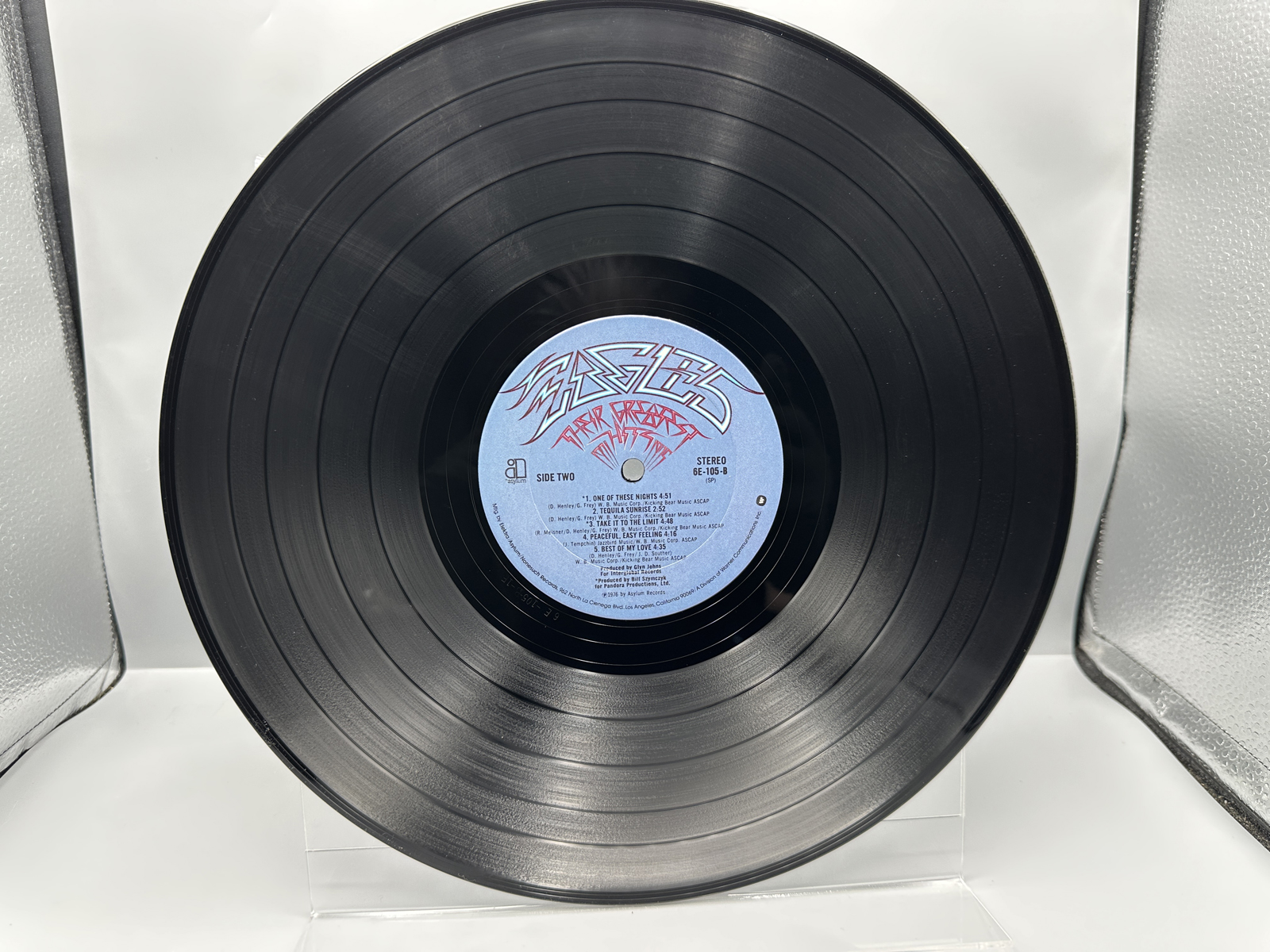 1976 Asylum Records The Eagles Their Greatest Hits 1971-1975 Vinyl Album - 6E-105