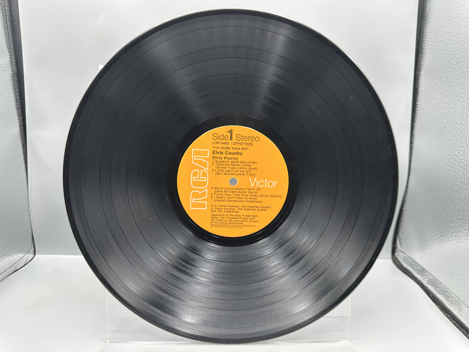 Elvis Presley Vinyl LPs Lot of 2 - Mahalo from Elvis and Elvis Country