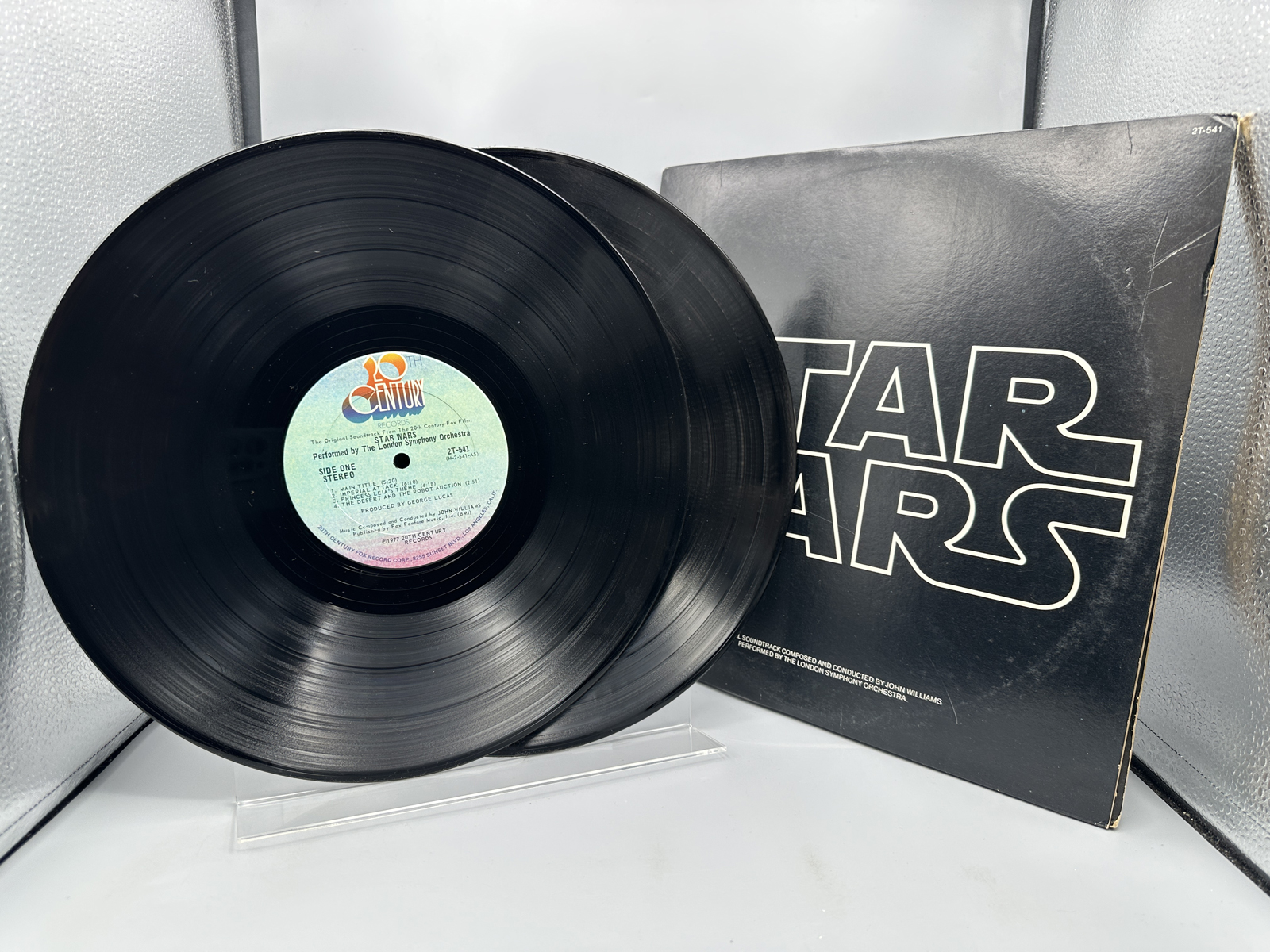 1977 20th Century Records Star Wars Original Soundtrack Double LP Vinyl Album - 2T-541
