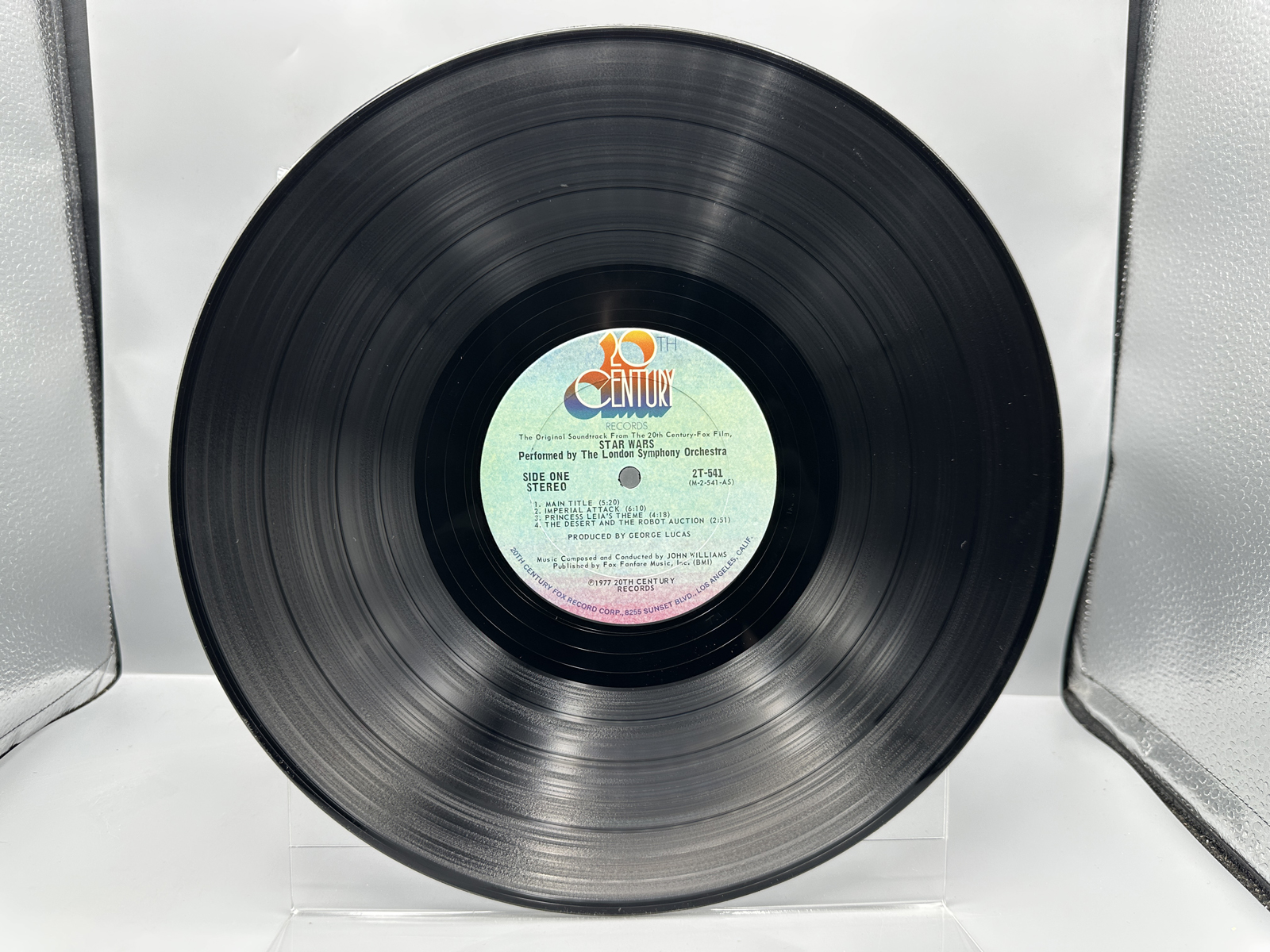 1977 20th Century Records Star Wars Original Soundtrack Double LP Vinyl Album - 2T-541