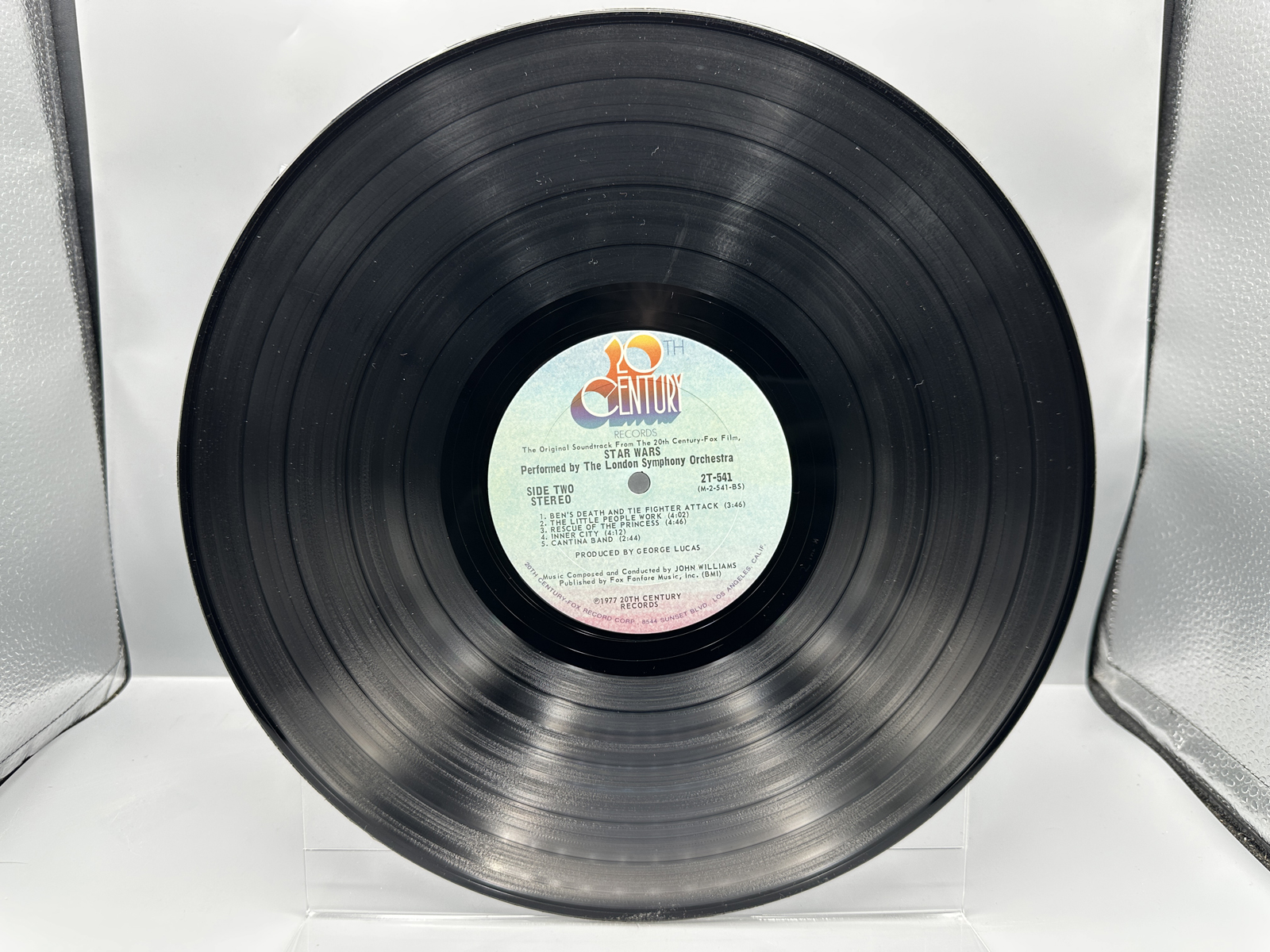 1977 20th Century Records Star Wars Original Soundtrack Double LP Vinyl Album - 2T-541
