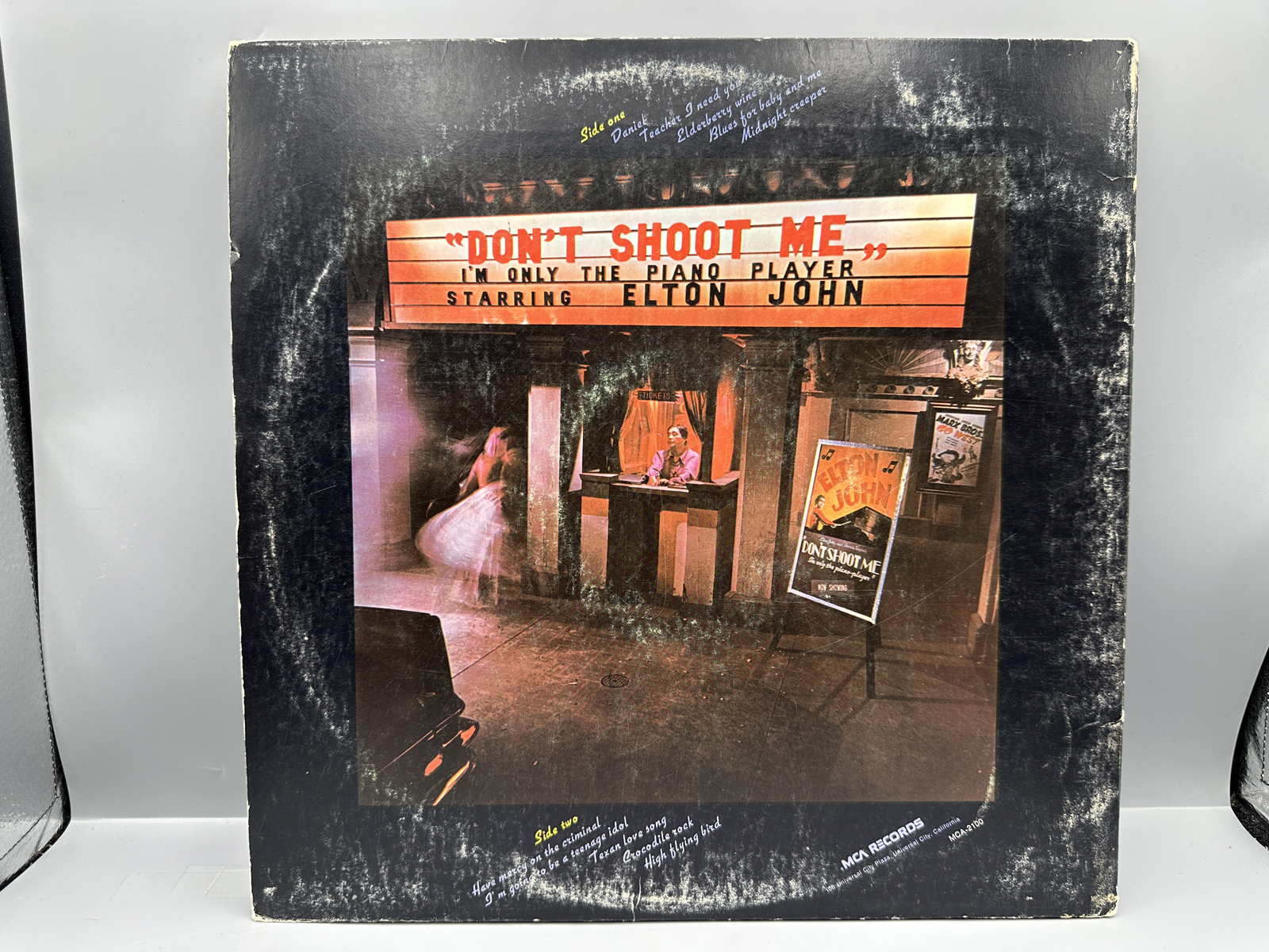 1972 MCA Records Elton John "Don't Shoot Me I'm Only The Piano Player" Vinyl Album - MCA-2100