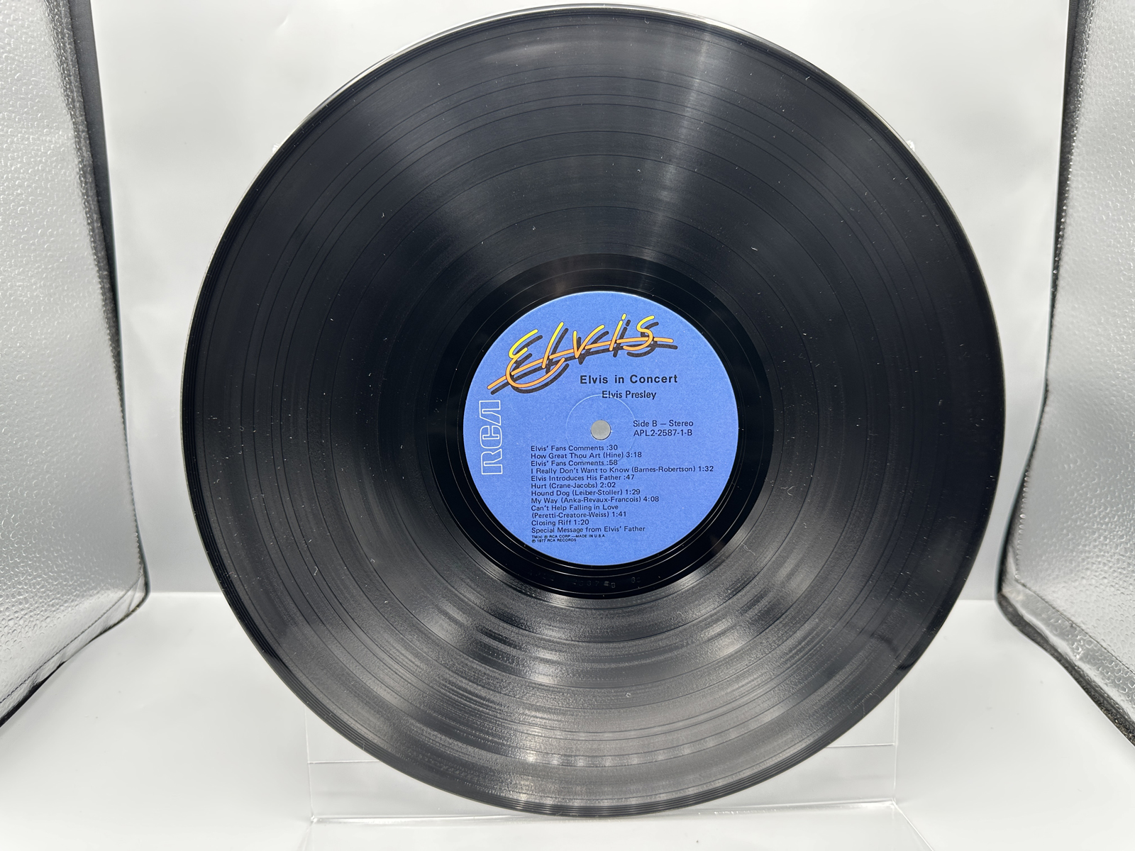 1977 RCA Records Elvis Presley "ELVIS IN CONCERT" Double LP Vinyl Album - APL2-2587