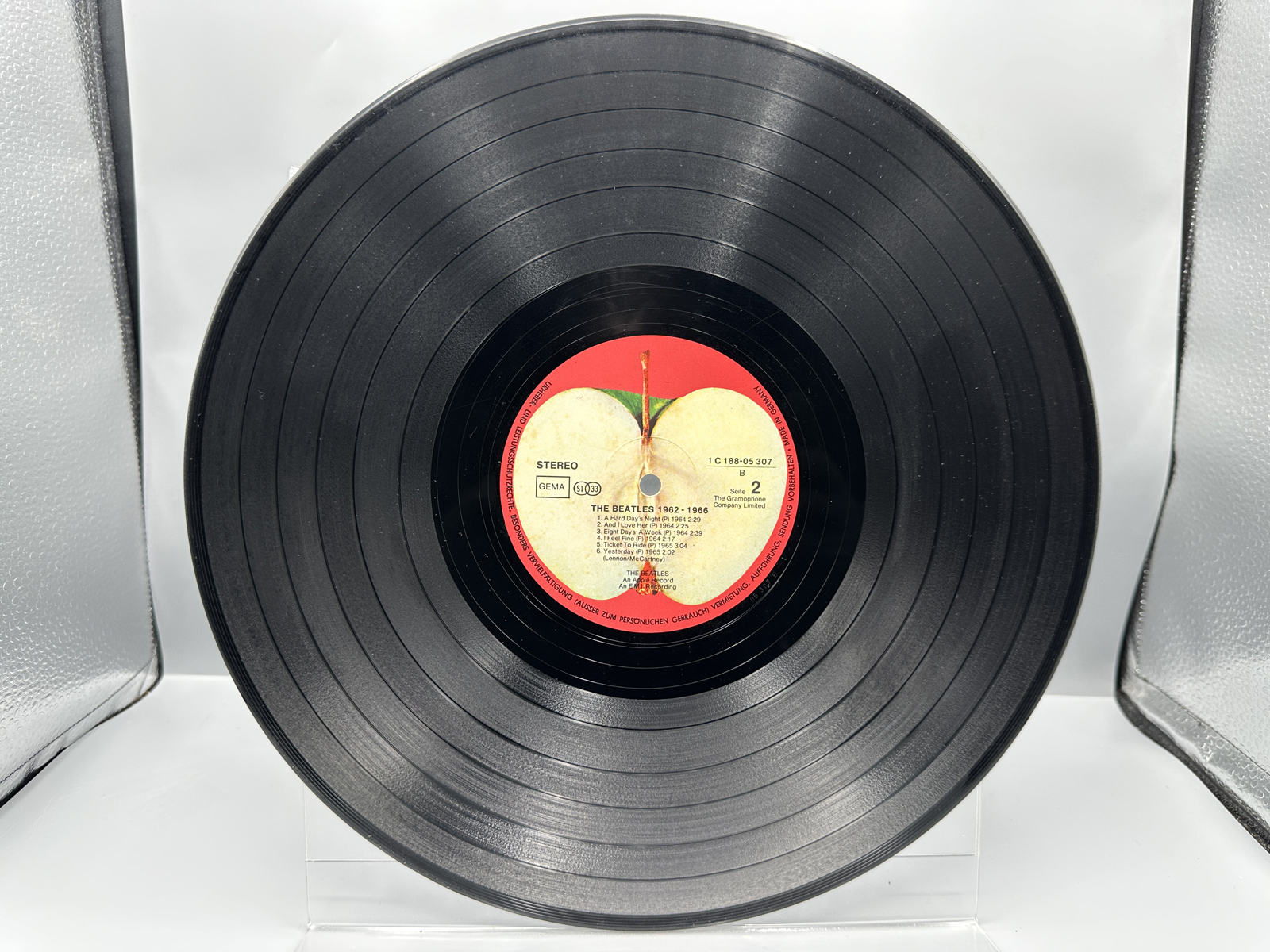 1973 Apple Records EMI Electrola The Beatles 1962-1966 "The Red Album" Double LP German Vinyl Album - C 188-05 307