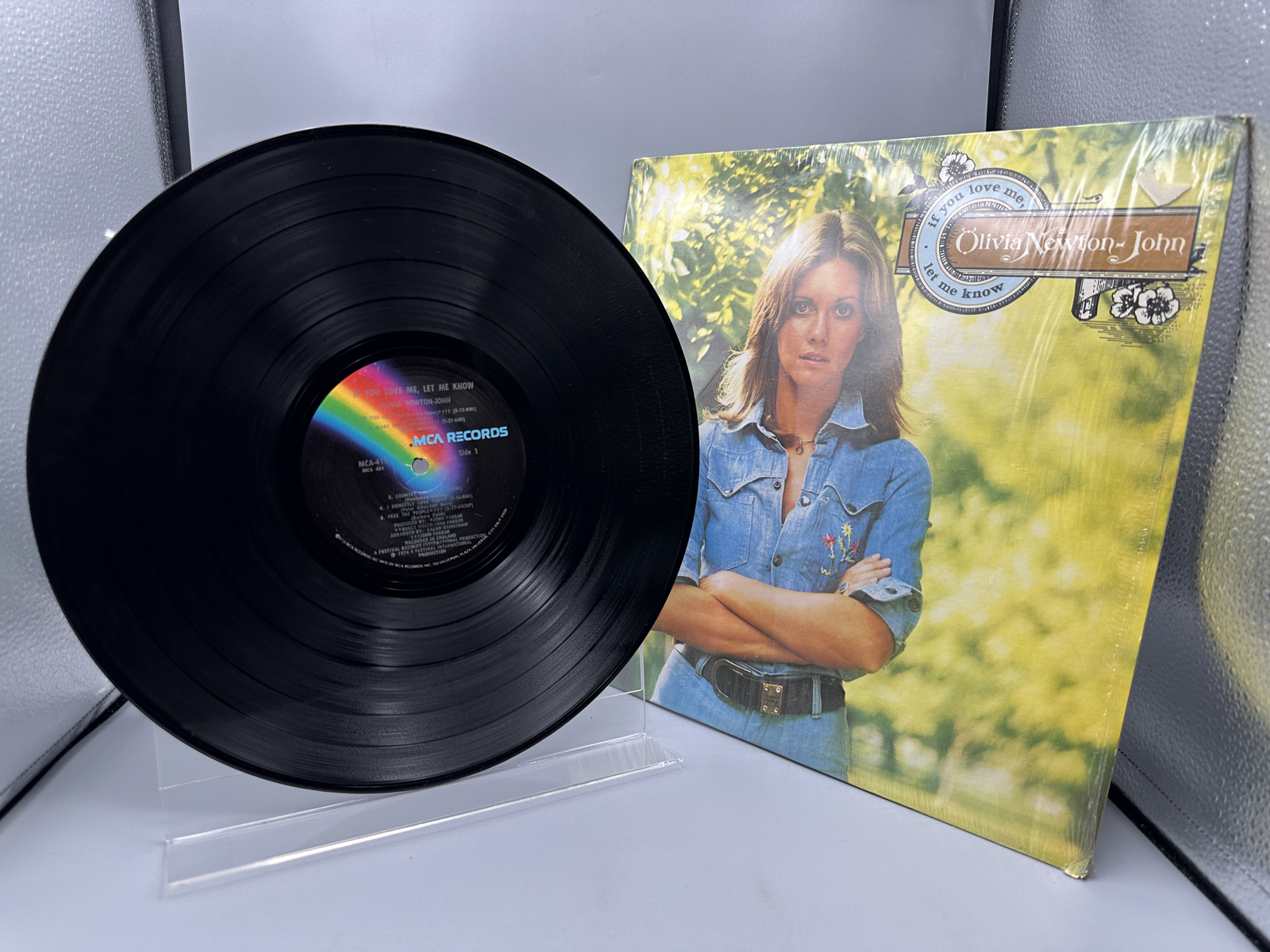 1974 MCA Records Olivia Newton-John If You Love Me, Let Me Know Vinyl Album - MCA-411