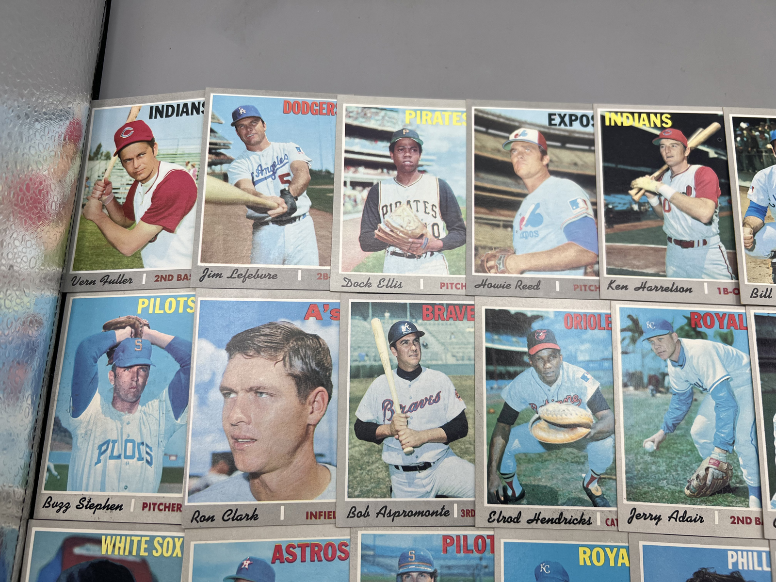 (30) 1970 Topps Baseball Cards - Varying Conditions