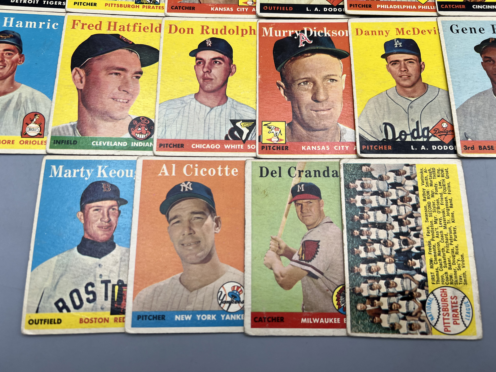 (16) 1958 Topps Baseball Cards - Varying Conditions