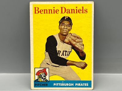 1958 Topps Bennie Daniels #392