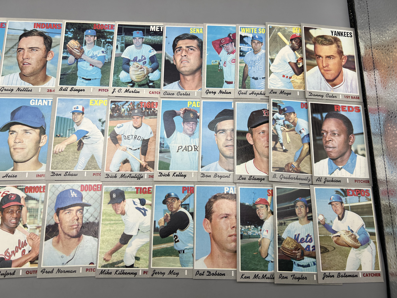 (30) 1970 Topps Baseball Cards - Varying Conditions