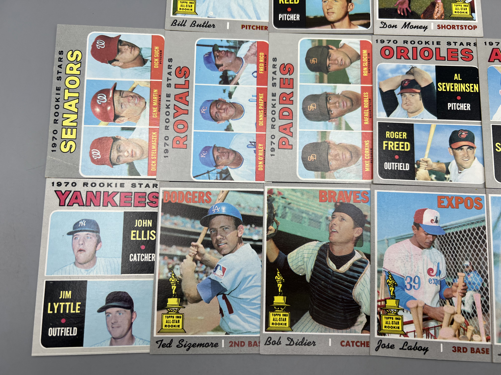 (13) 1970 Topps Baseball Rookie & 2nd Year RC Cup Cards - Varying Conditions