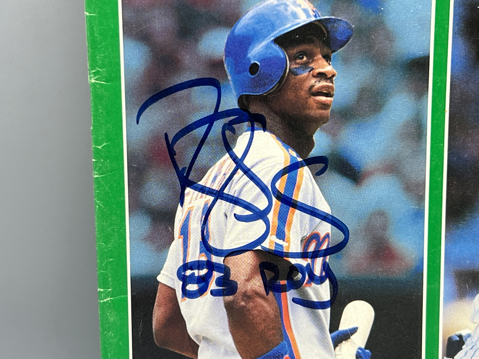 1987 Sports Illustrated Don Mattingly & Darryl Strawberry Autographed Magazine - Includes a COA from a company unfamiliar to the auction hou