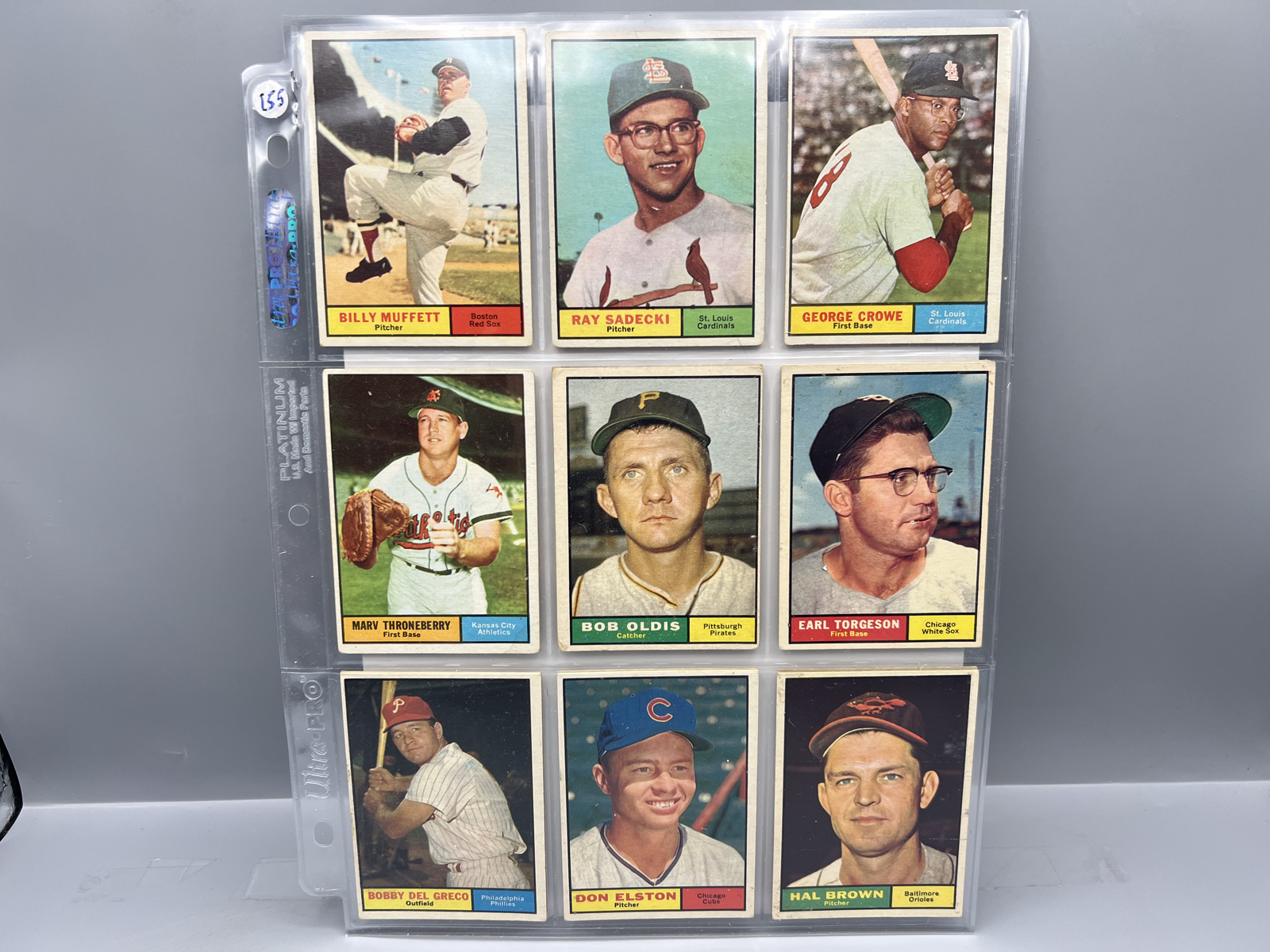 (18) 1961 Topps Baseball Cards - Varying Conditions