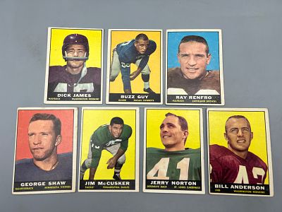 (7) 1961 Topps Football Cards - Varying Conditions
