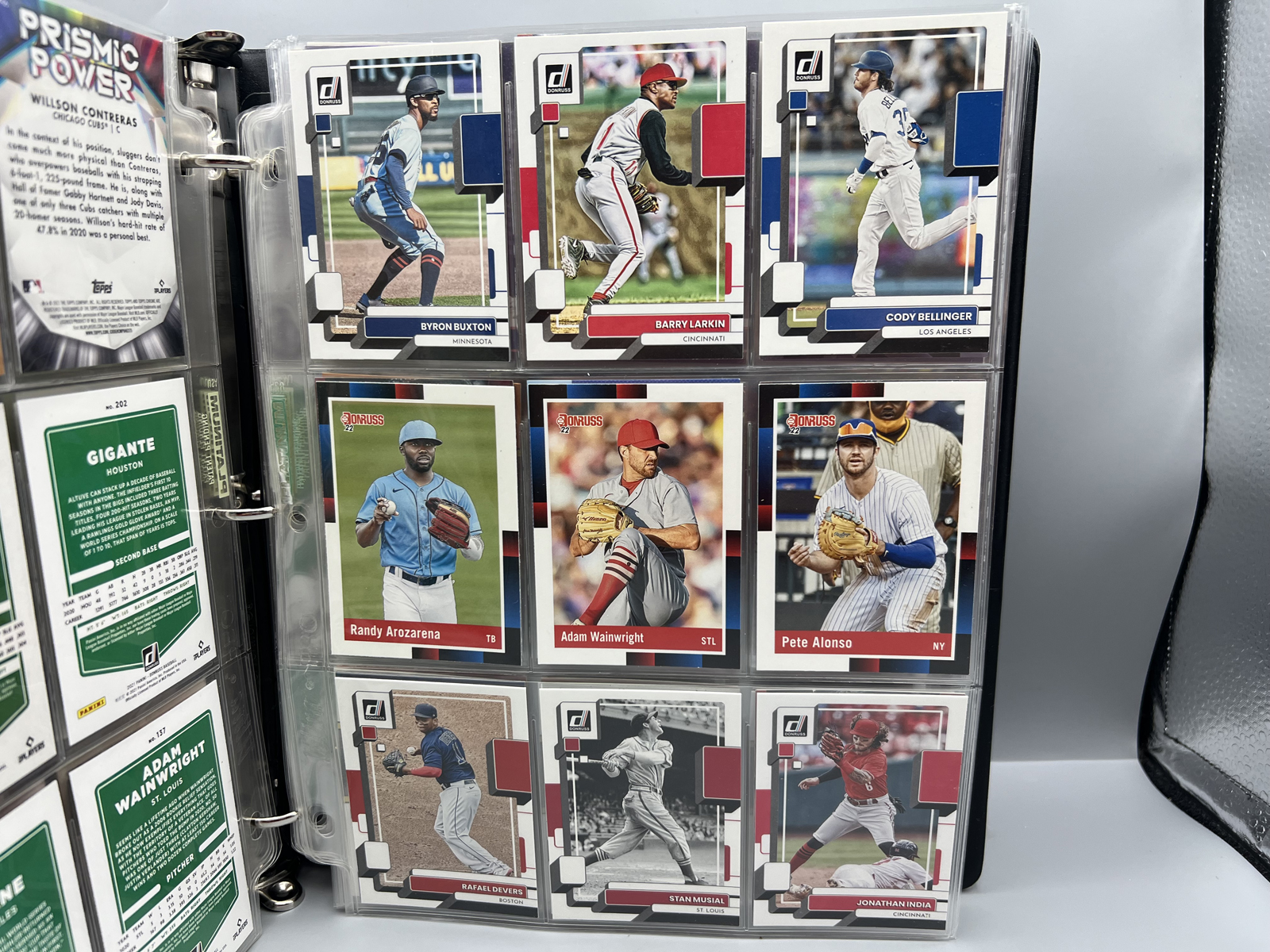 Binder of Assorted Baseball Stars, Inserts, & Parallel Cards