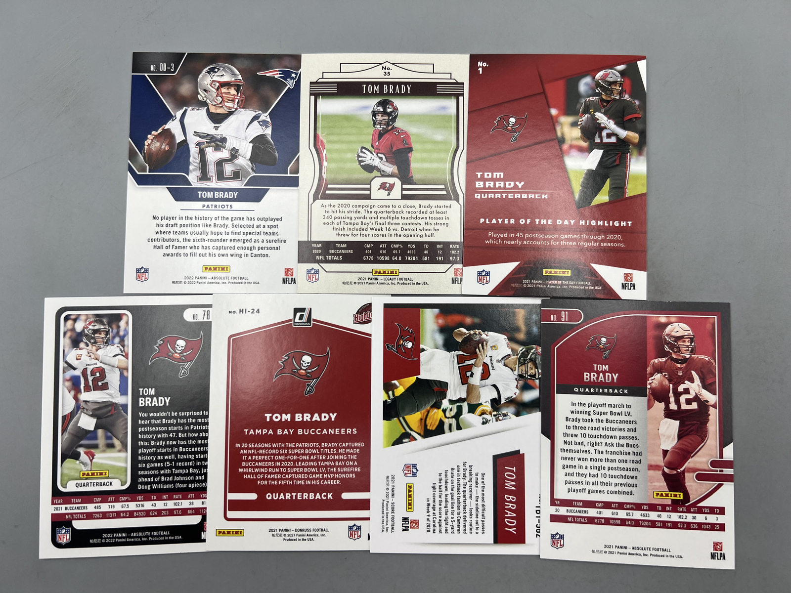 (7) Tom Brady Football Cards