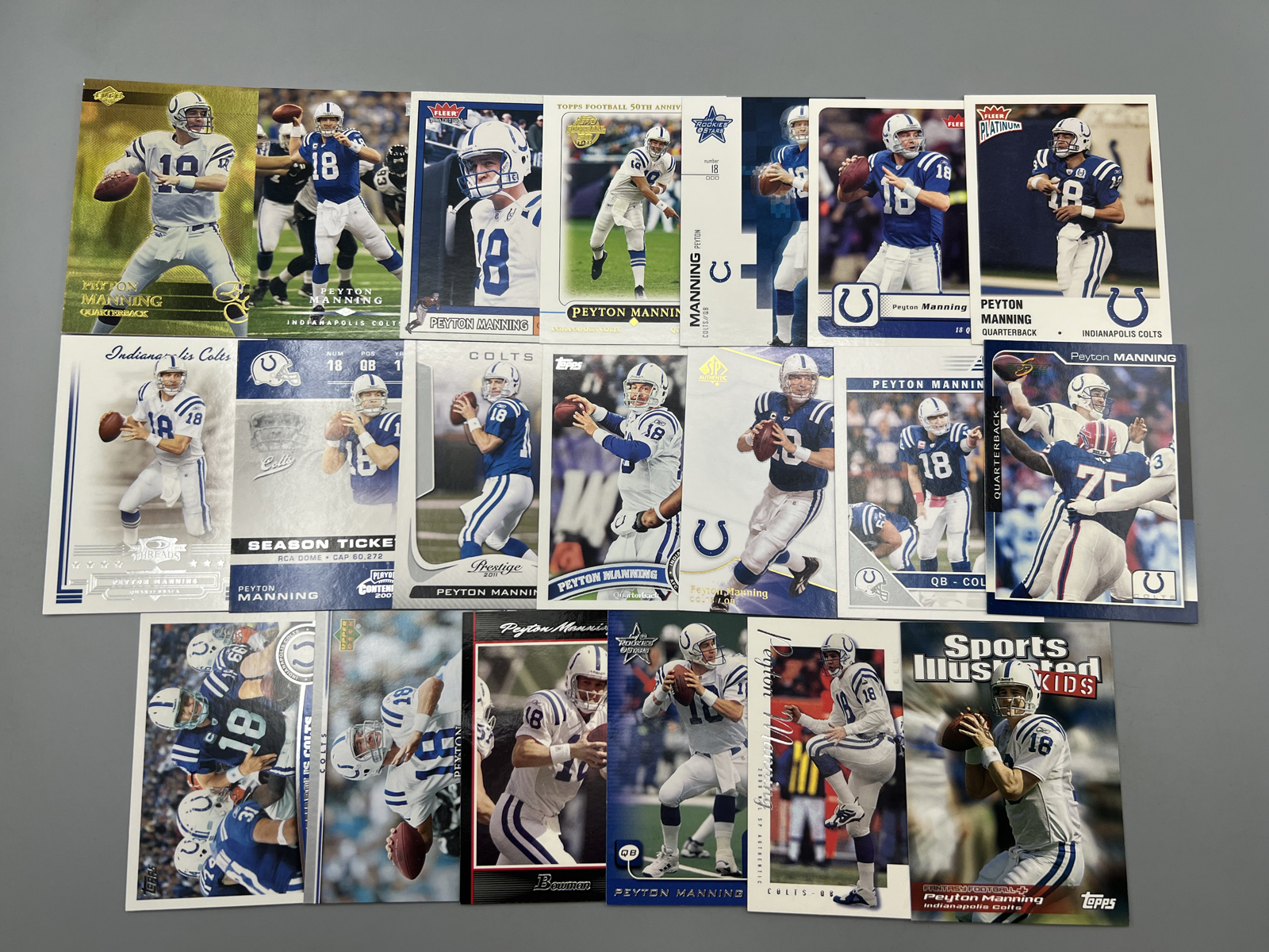 (20) Peyton Manning Football Cards