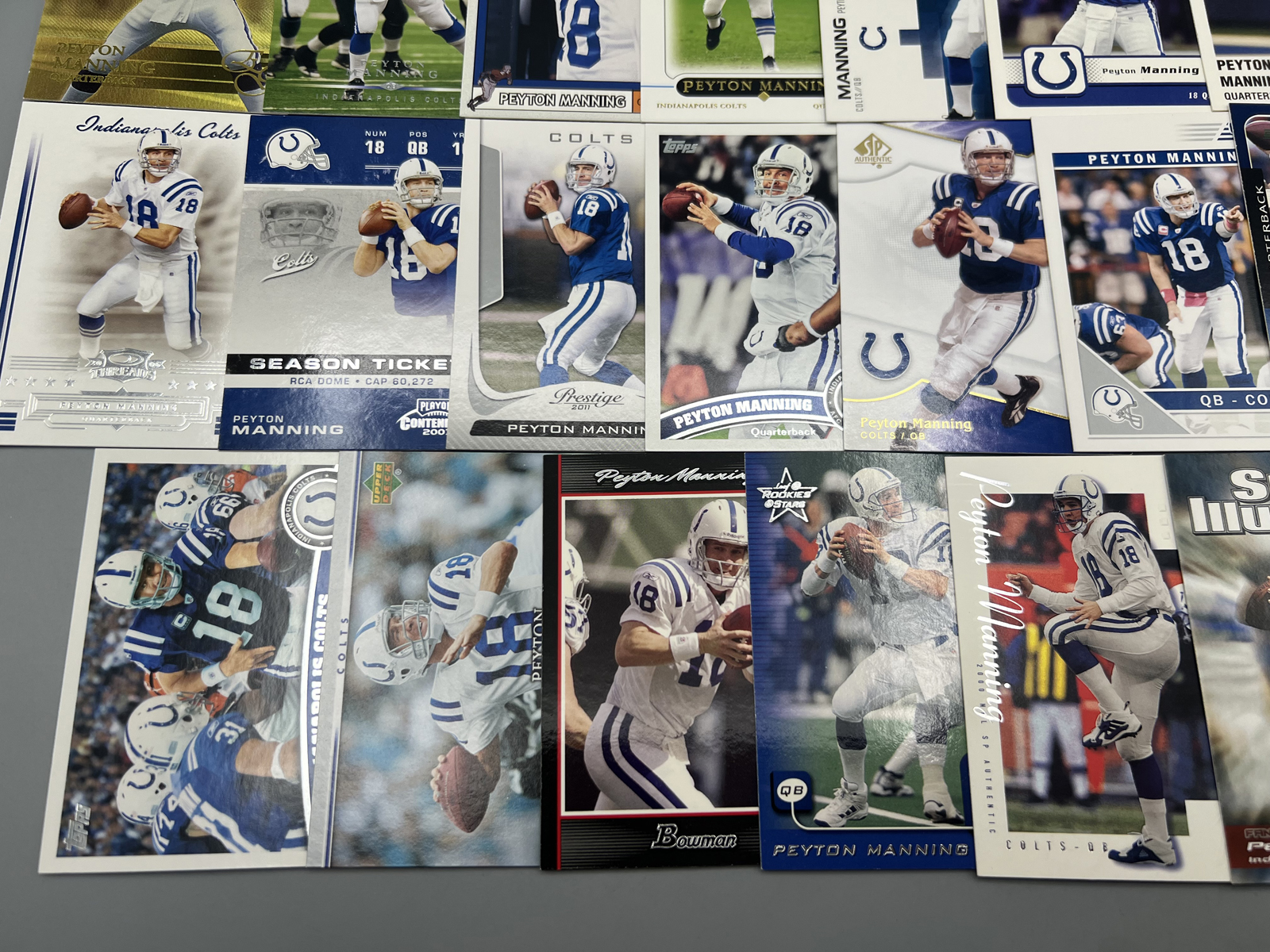 (20) Peyton Manning Football Cards