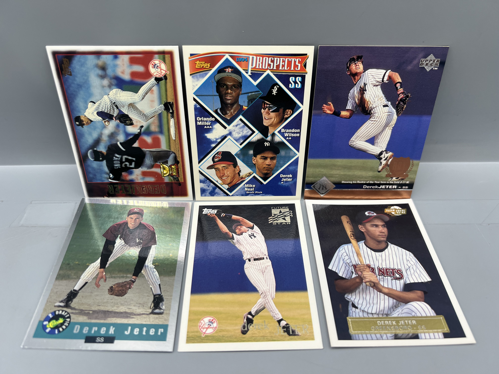 (6) Derek Jeter Baseball Cards W/ Rookies/Prospects - Varying Conditions