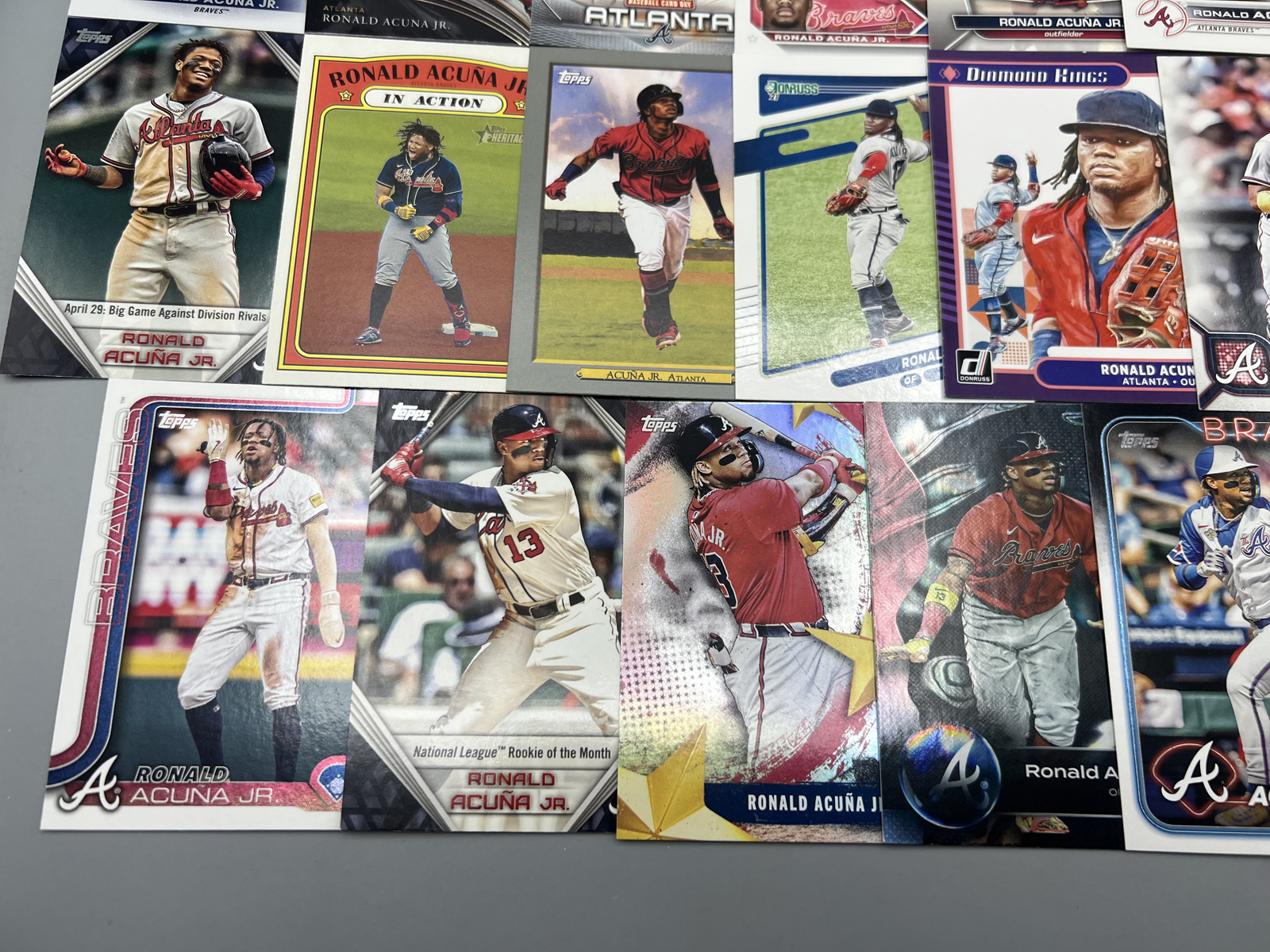 (20) Ronald Acuna Jr. Baseball Cards
