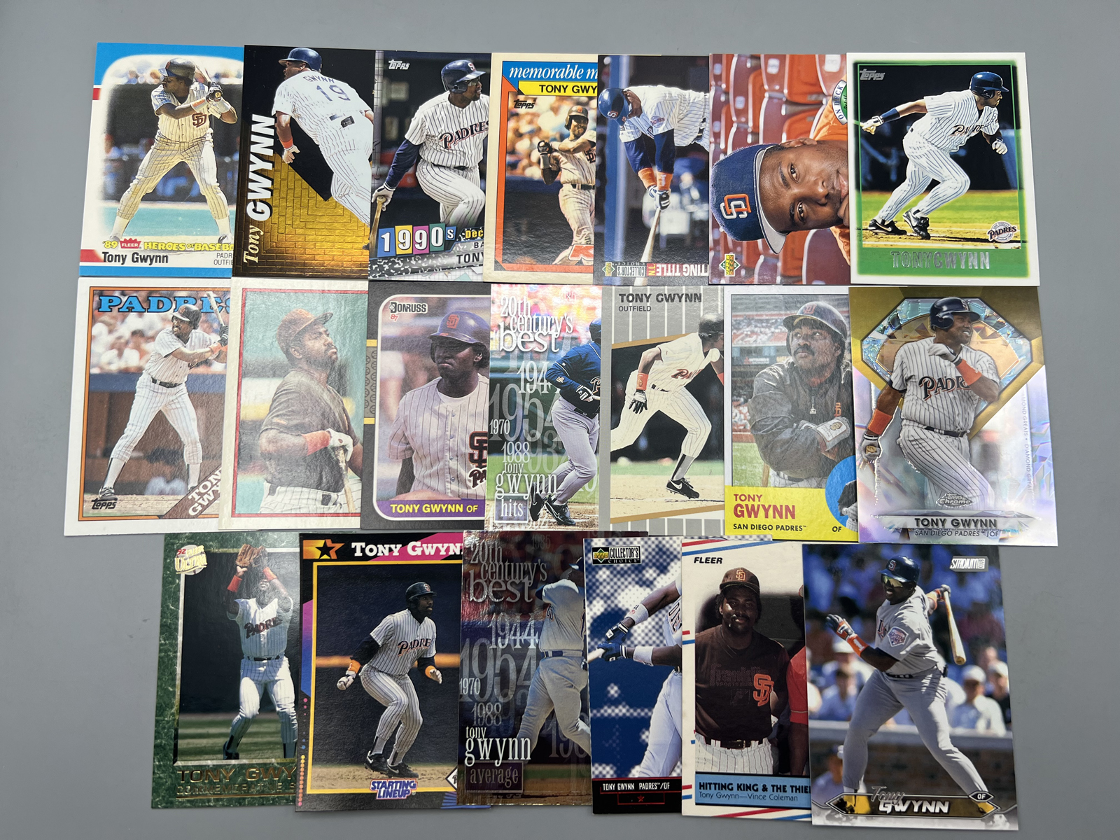 (20) Tony Gwynn Baseball Cards - Varying Conditions