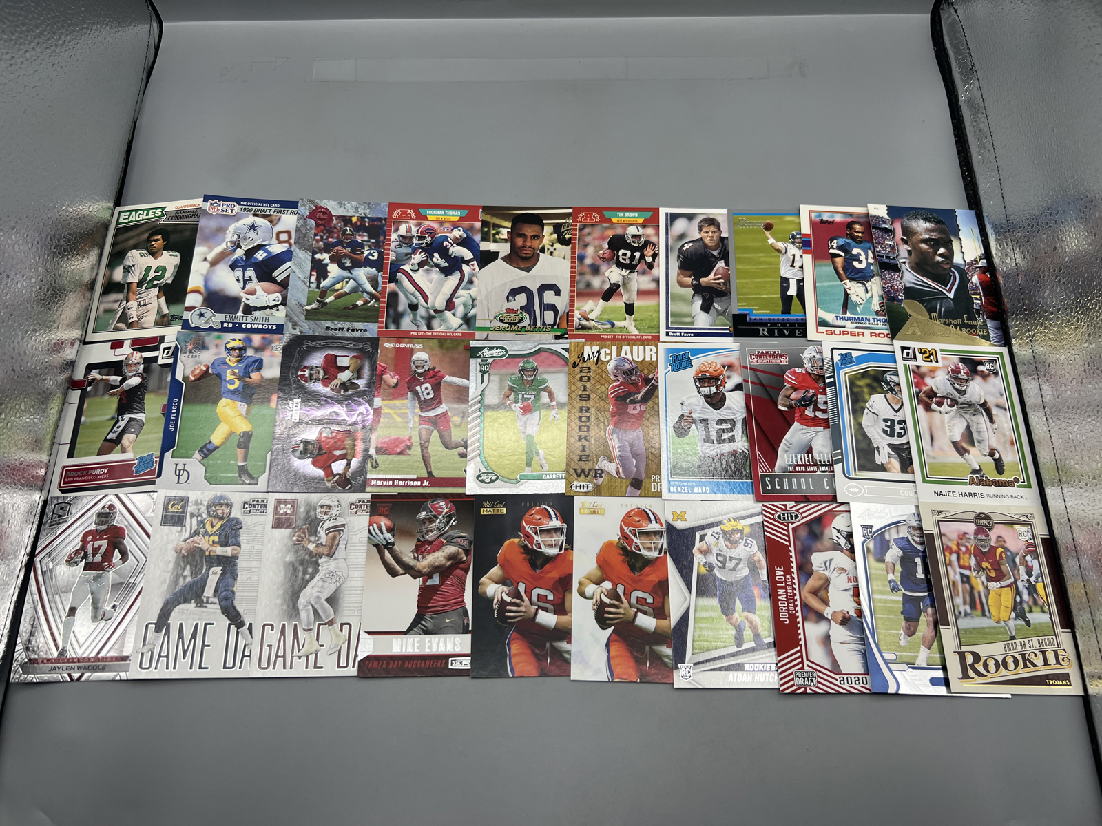 (30) Assorted Football Star Player Rookie Cards - Emmitt Smith, Brett Favre, Mike Evans, Garrett Wilson, Micah Parsons