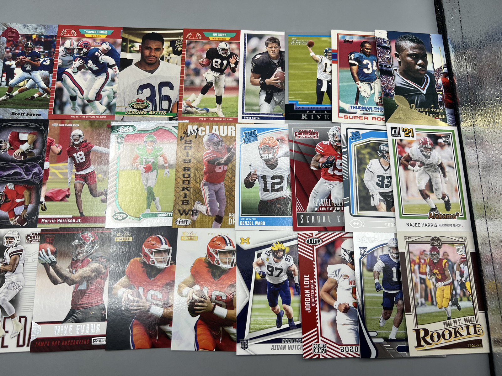 (30) Assorted Football Star Player Rookie Cards - Emmitt Smith, Brett Favre, Mike Evans, Garrett Wilson, Micah Parsons
