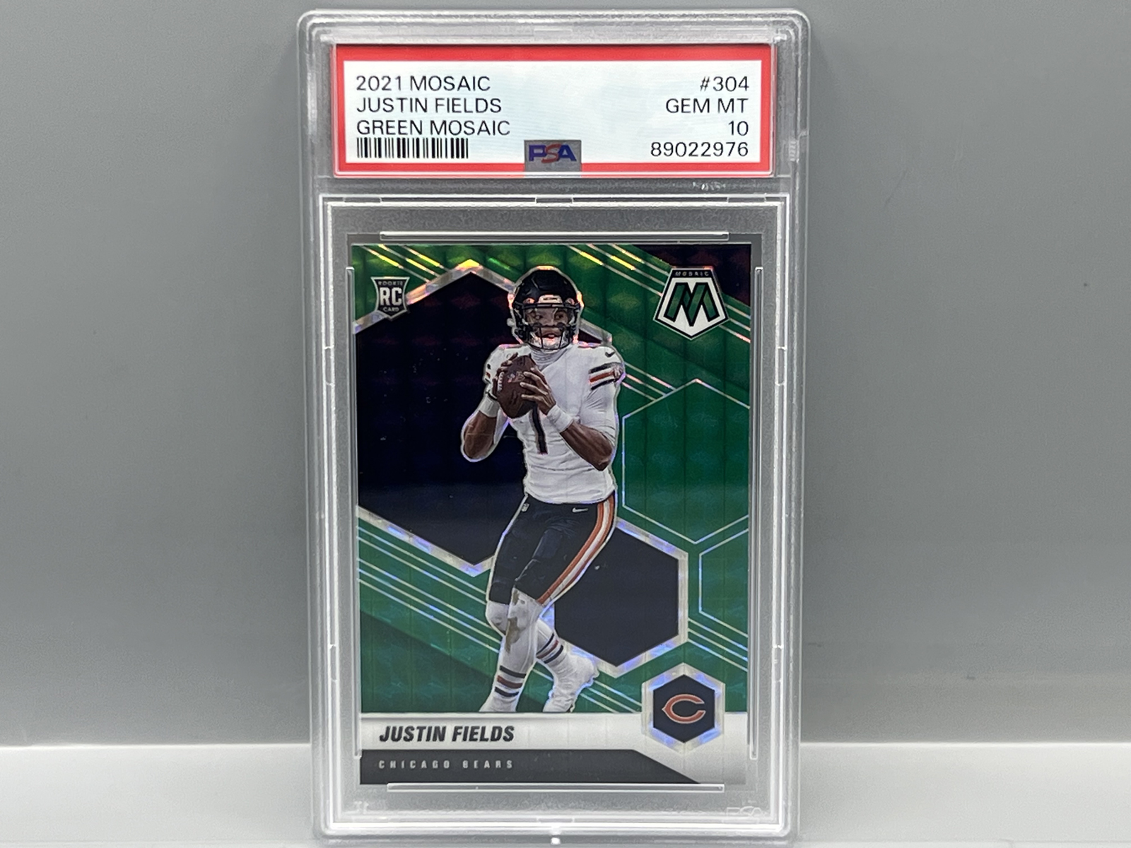 2021 Panini Mosaic Justin Fields Green RC #304 PSA Gem Mint 10