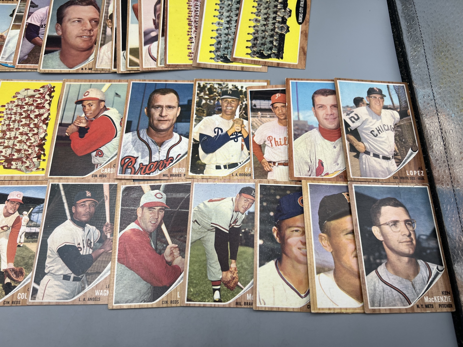 (40) 1962 Topps Baseball Cards - Varying Conditions
